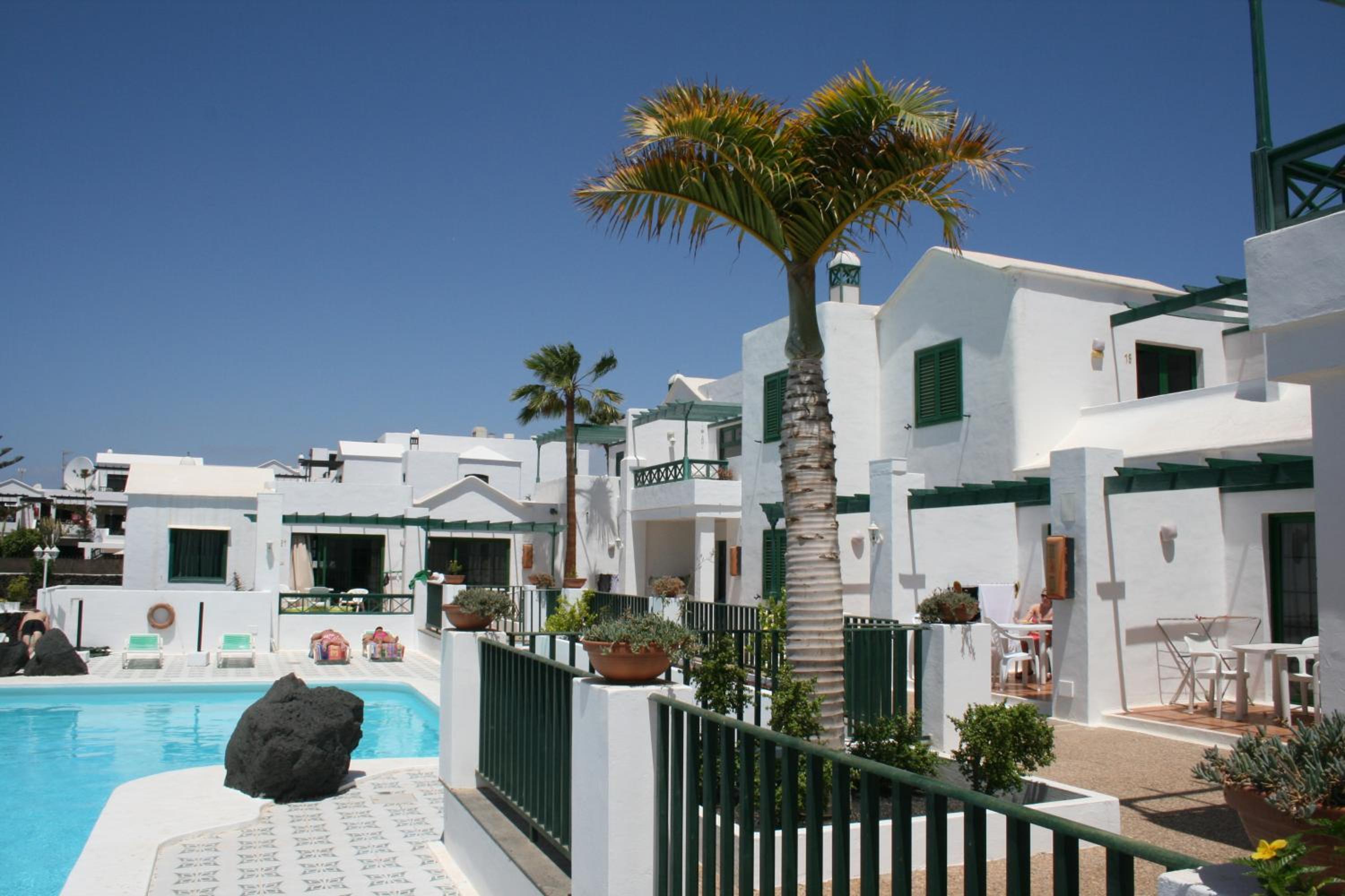 Apartamentos las Acacias
