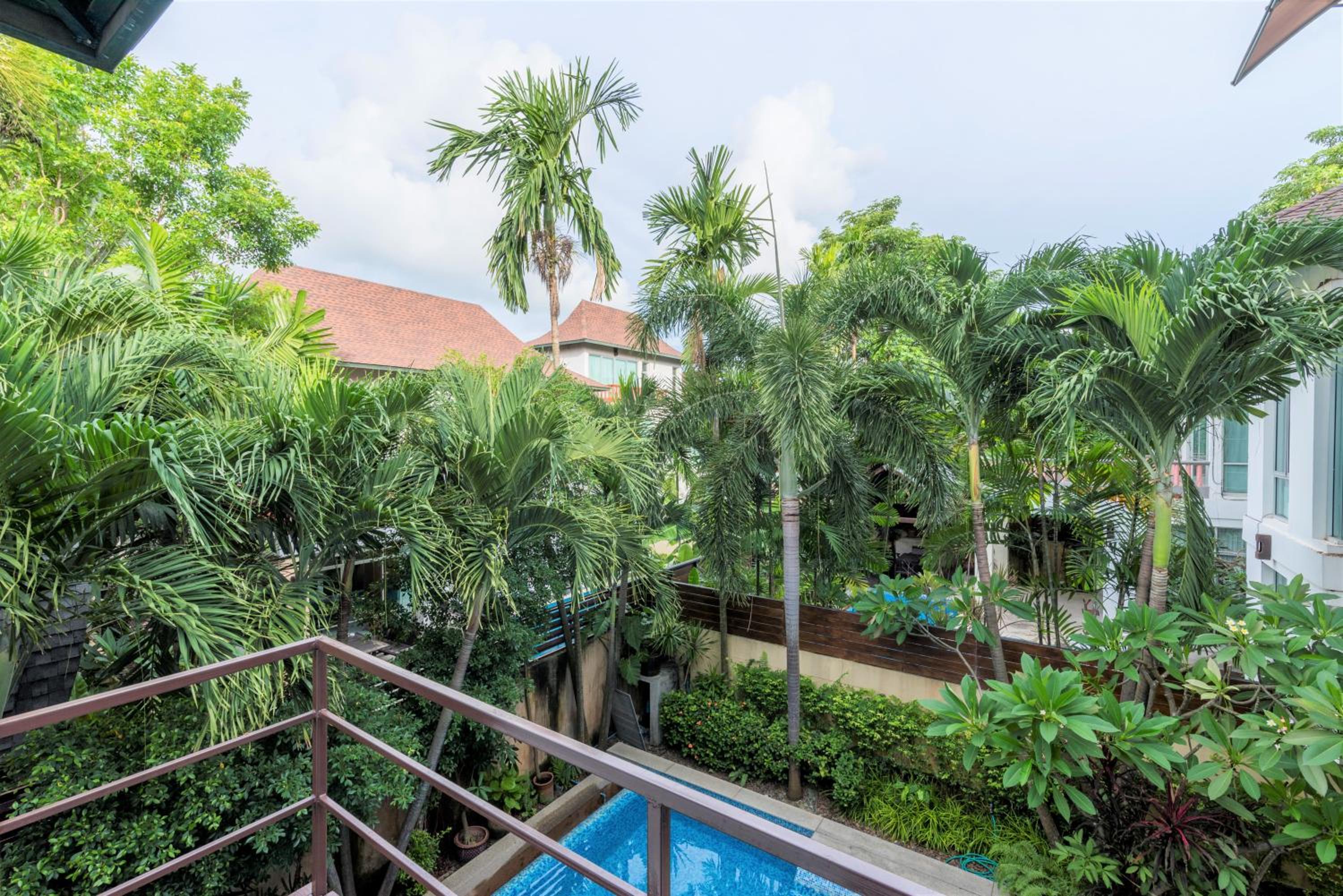 Tropical Garden Paradise Villa