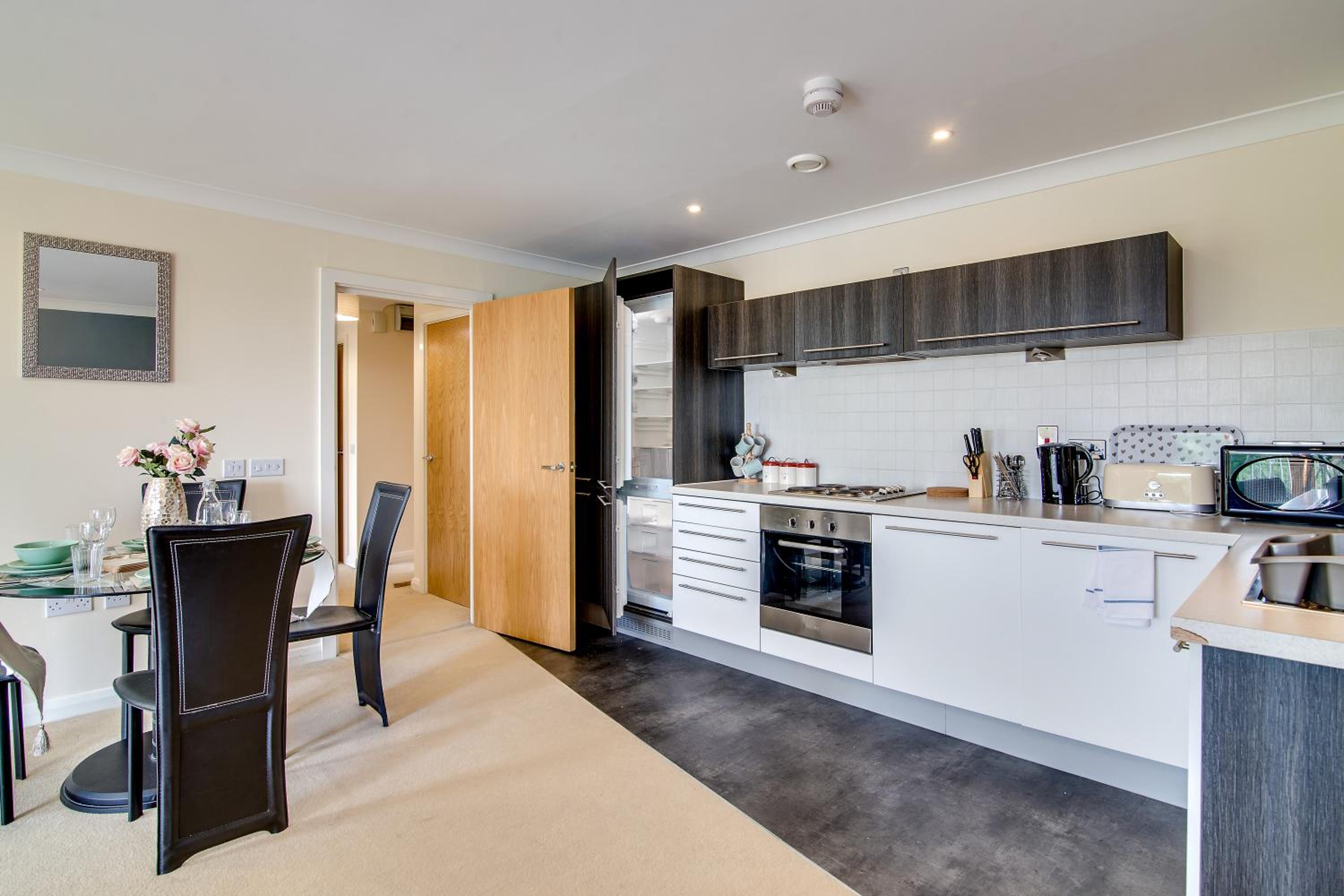 Mica Point City Centre Apartment