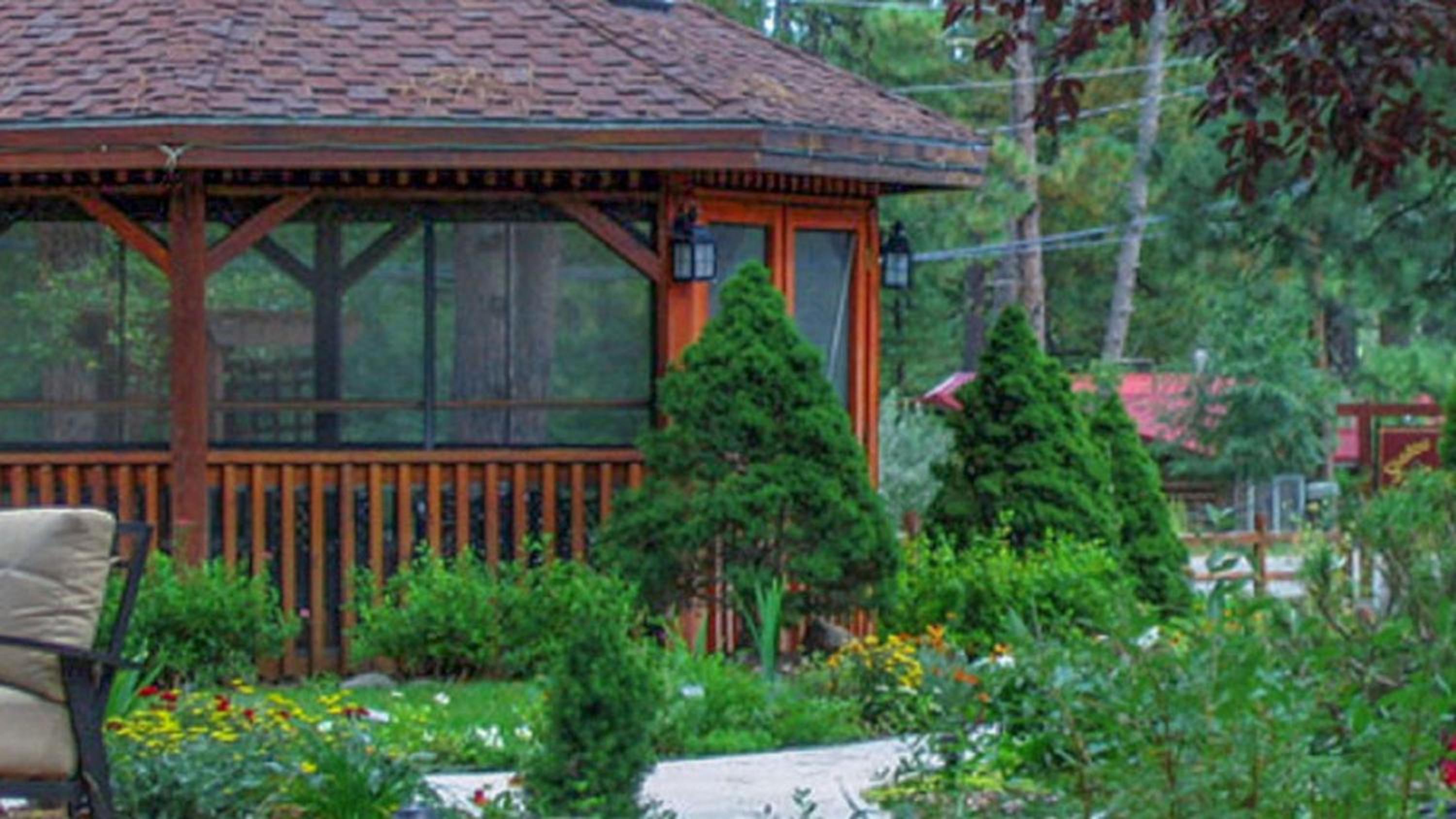Shadow Mountain Lodge and Cabins