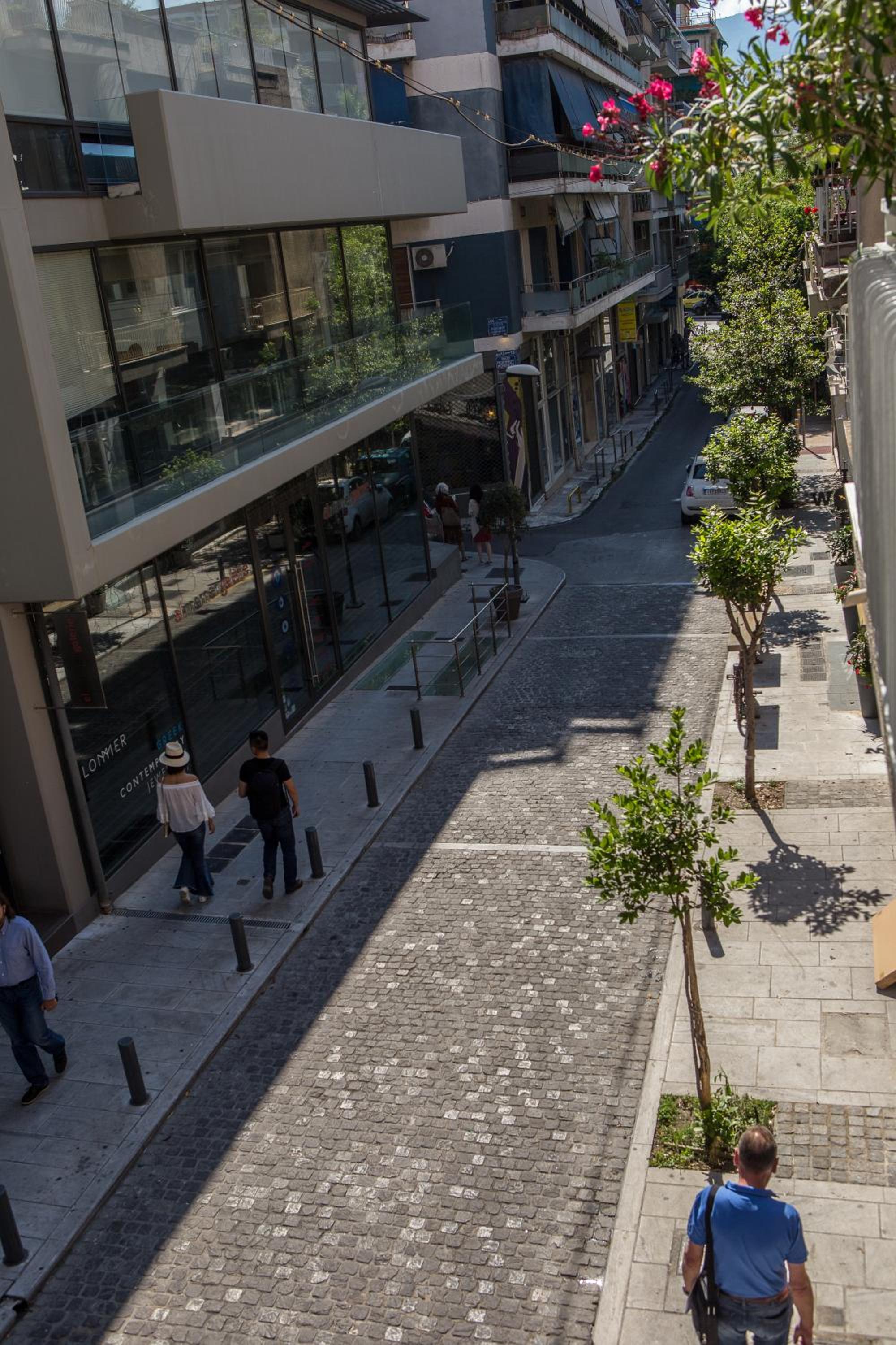 Acropolis Museum - Modern Living [I]