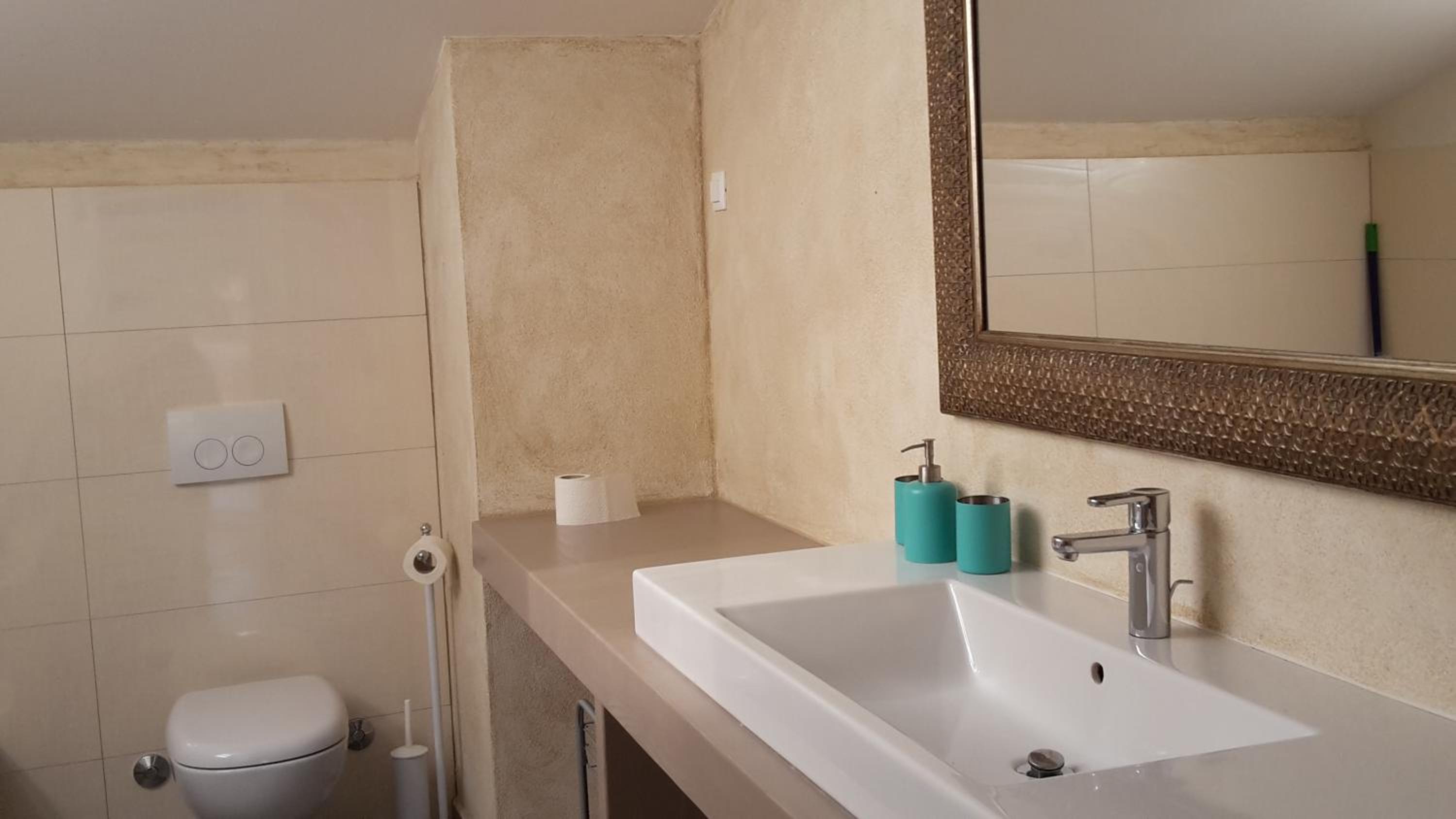 Gracia Apartments