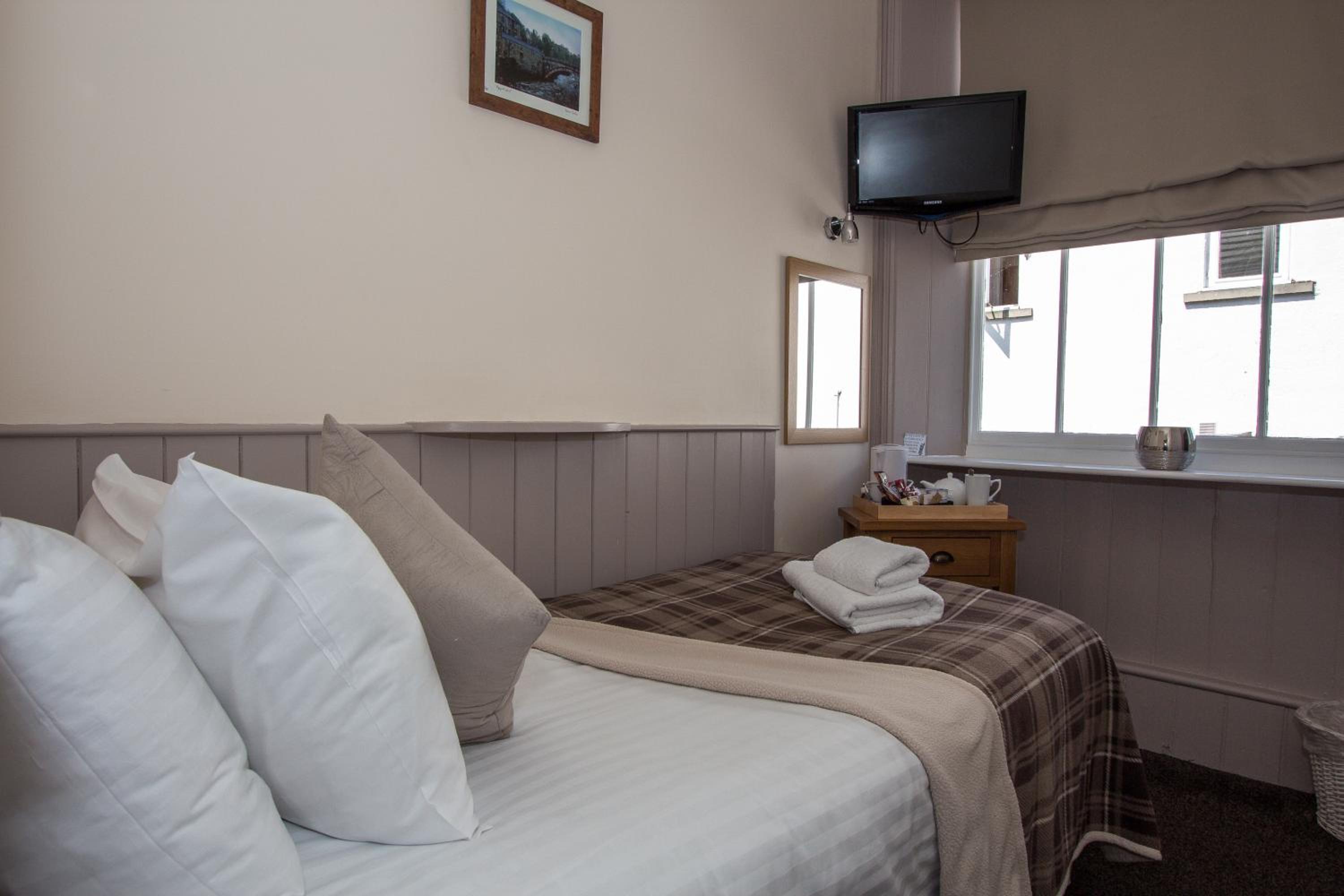 The Wheatsheaf Inn