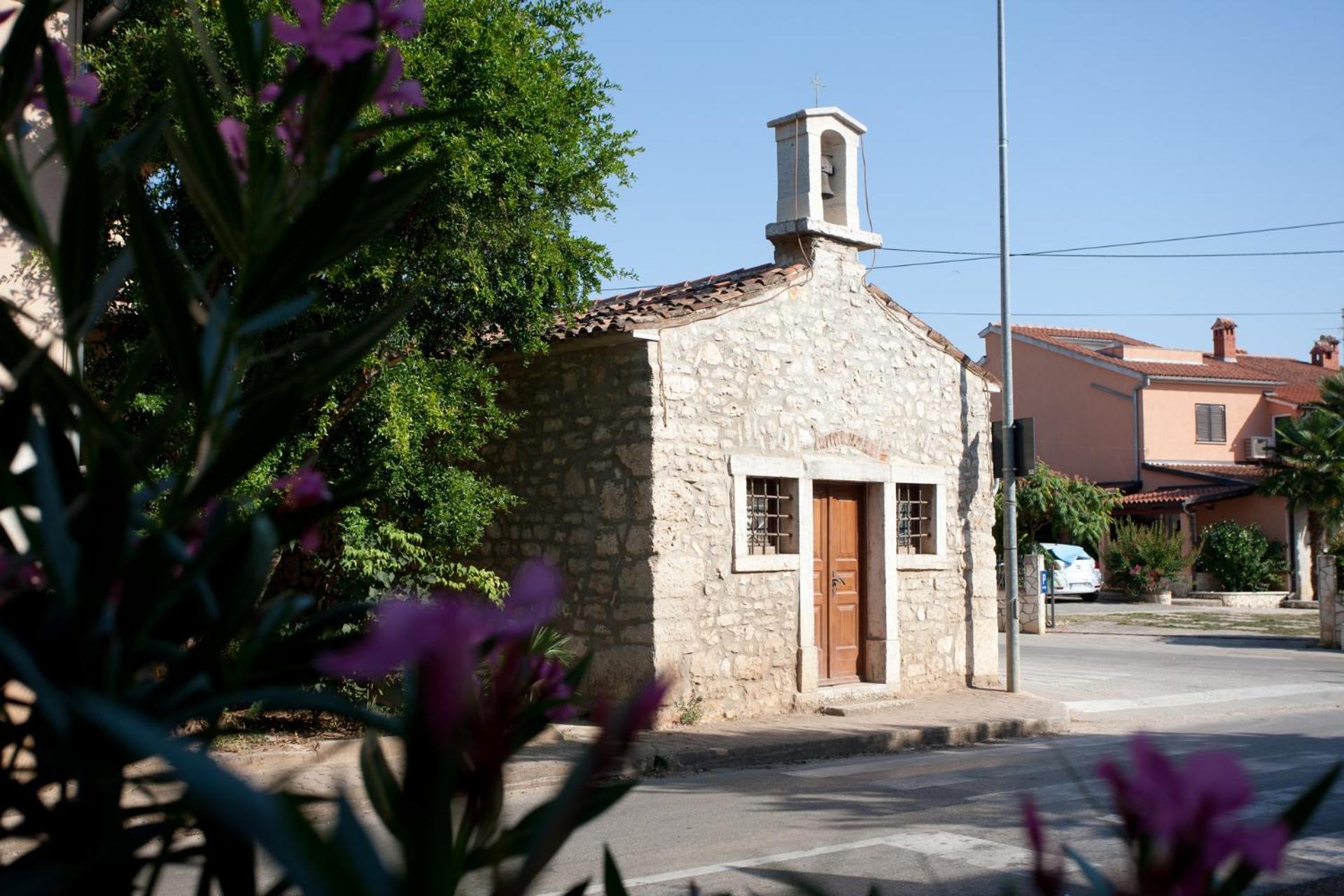 Gracia Apartments