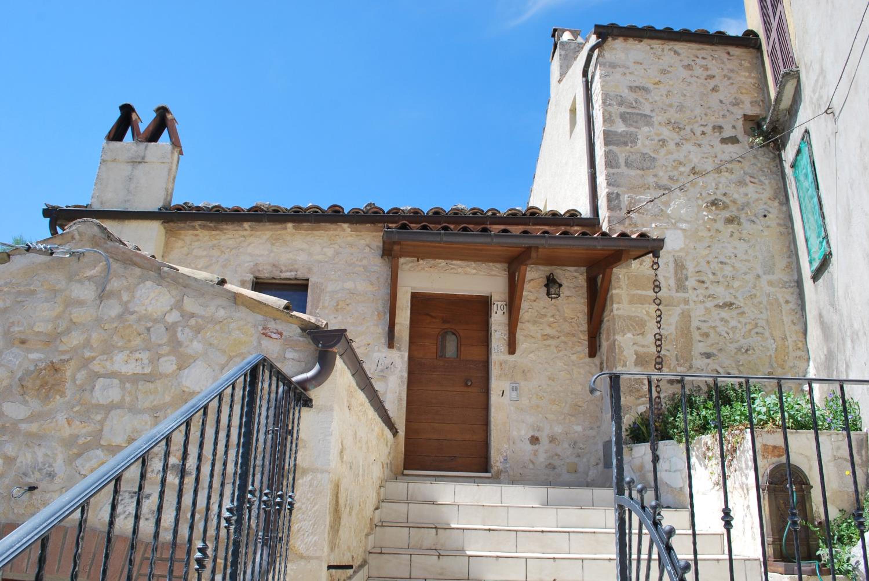 Stone House Ilovemajella view 5