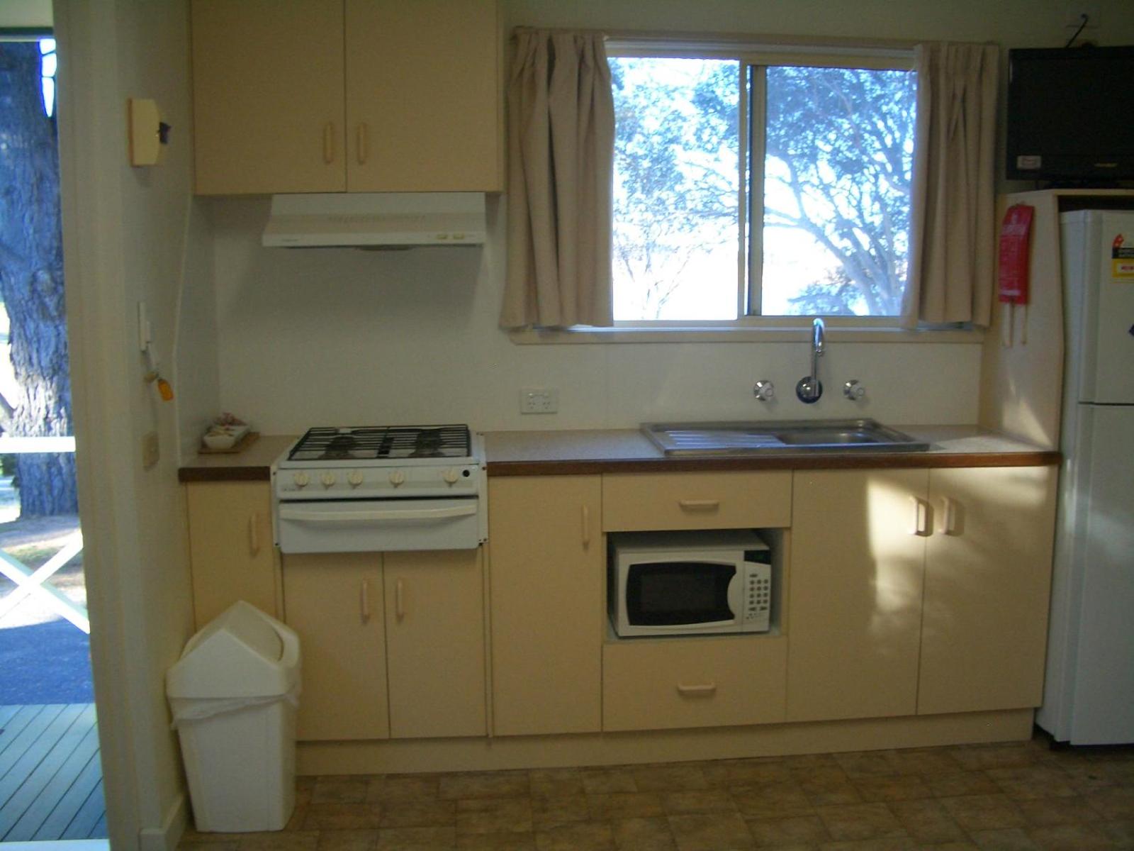 Rainbow Pines Tourist Caravan Park