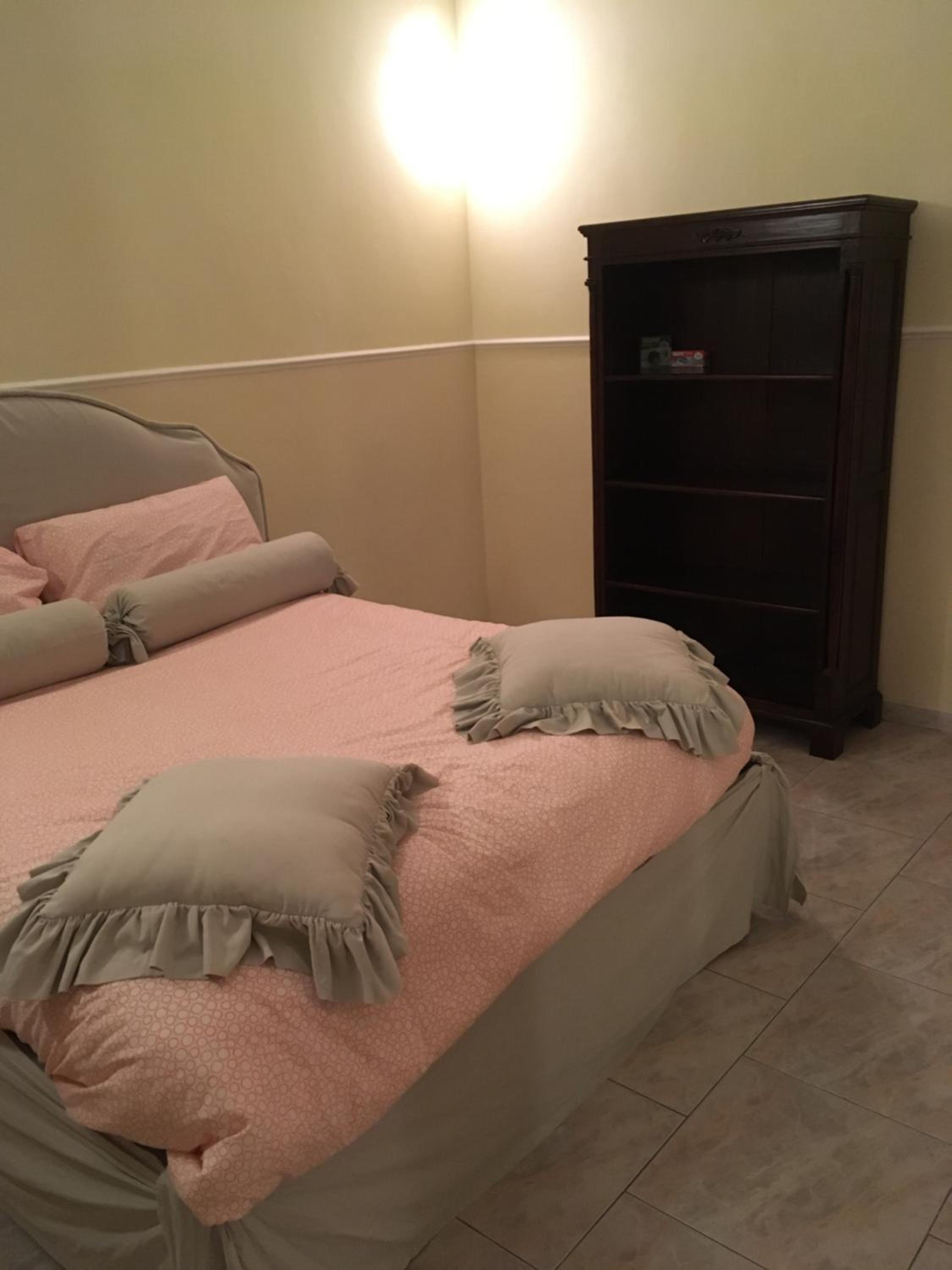WHOLE HOLIDAY HOME APARTMENT FANTASTIC CIVITAVECCHIA da Pamino & Priscilla con due Camere letto!