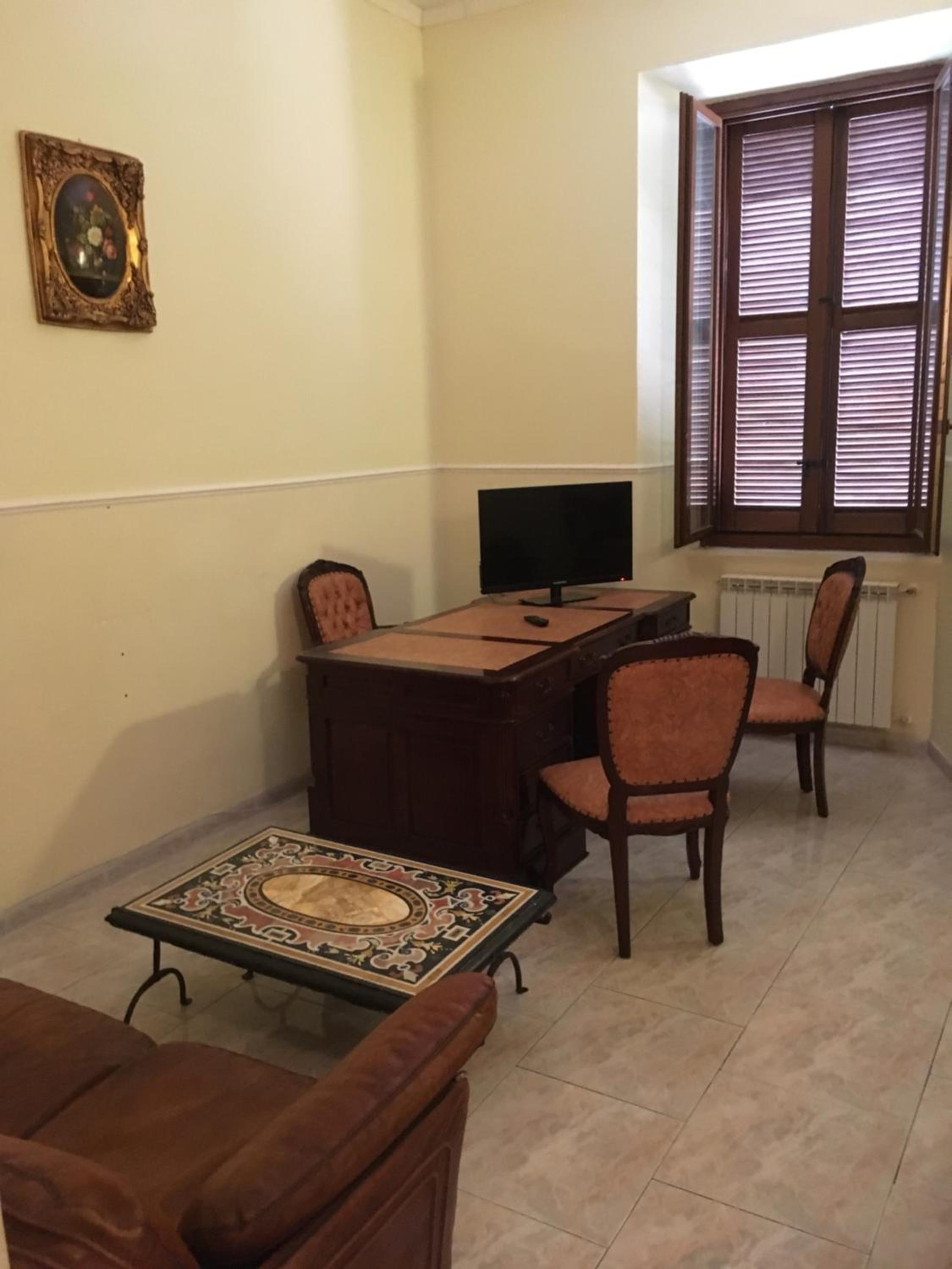 WHOLE HOLIDAY HOME APARTMENT FANTASTIC CIVITAVECCHIA da Pamino & Priscilla con due Camere letto!