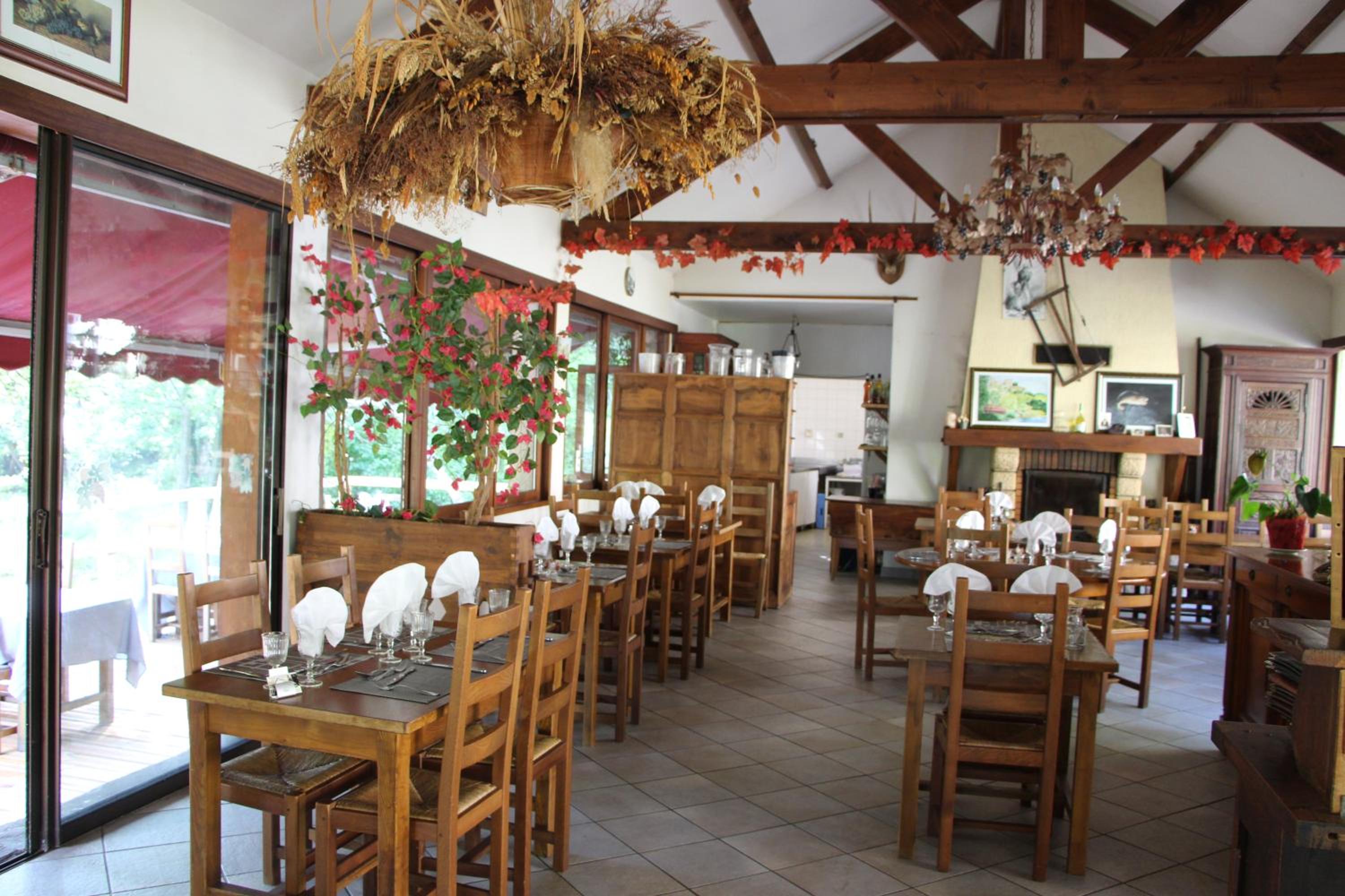restaurant