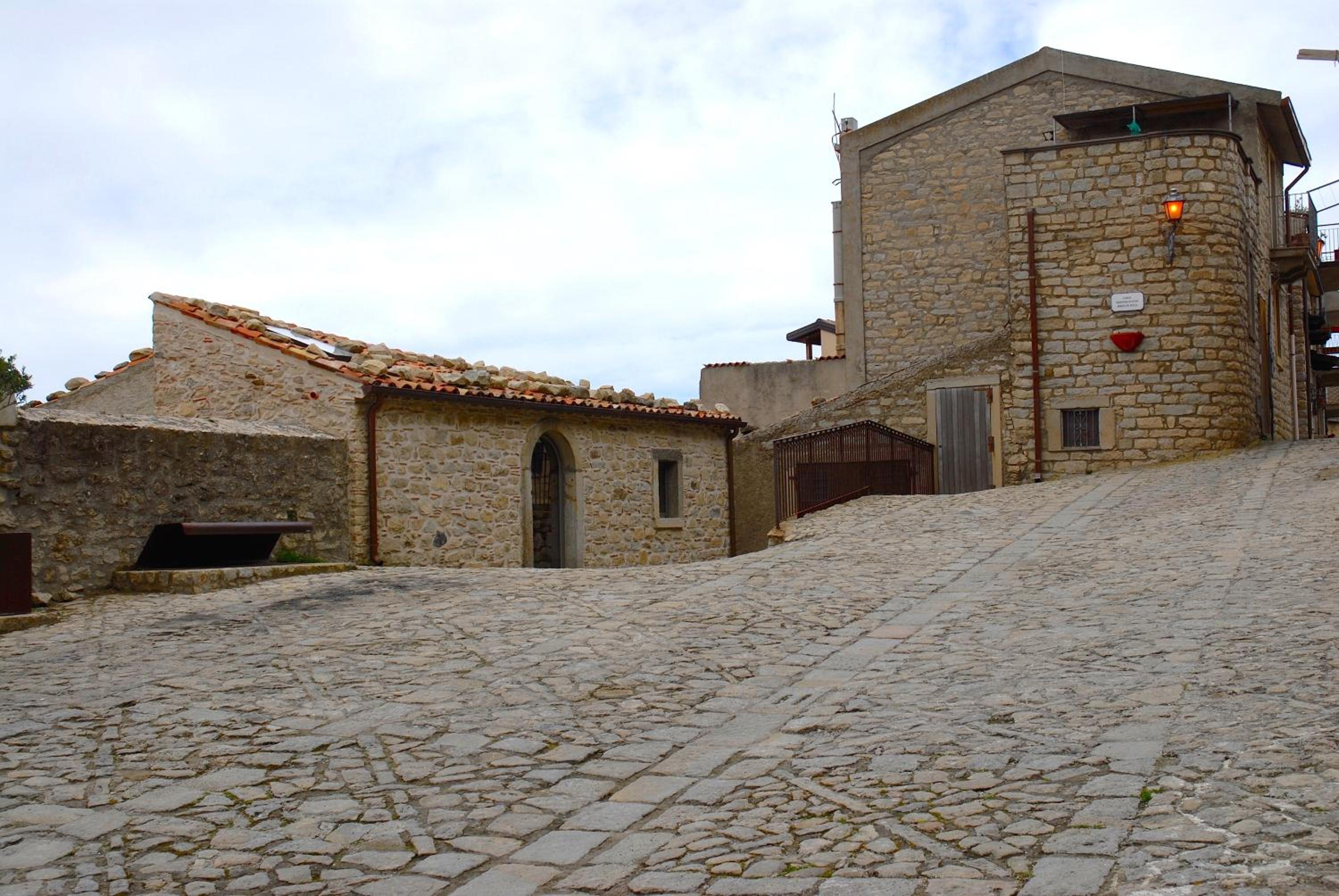Luna - Aragon home holiday view 3