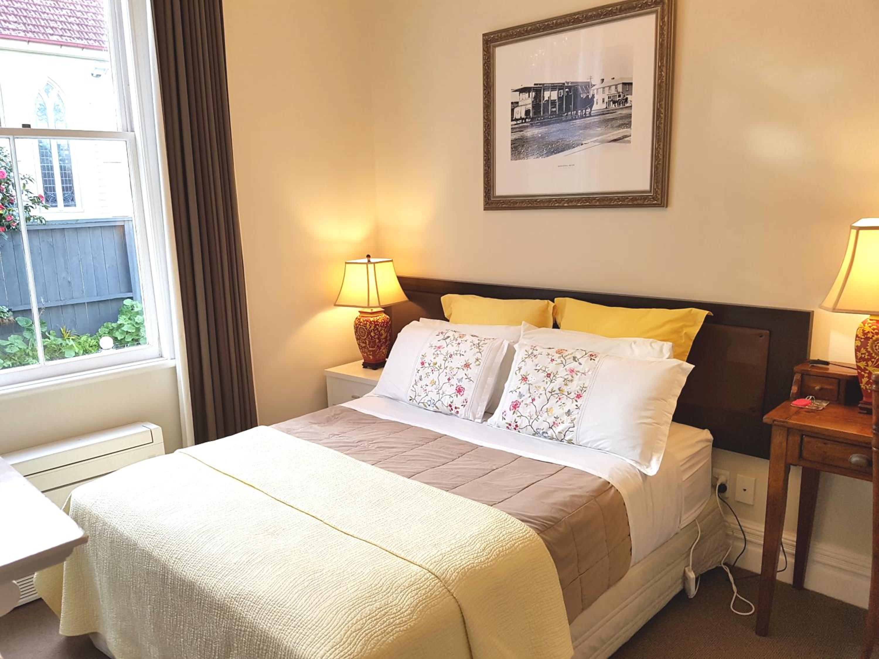 Ponsonby Manor