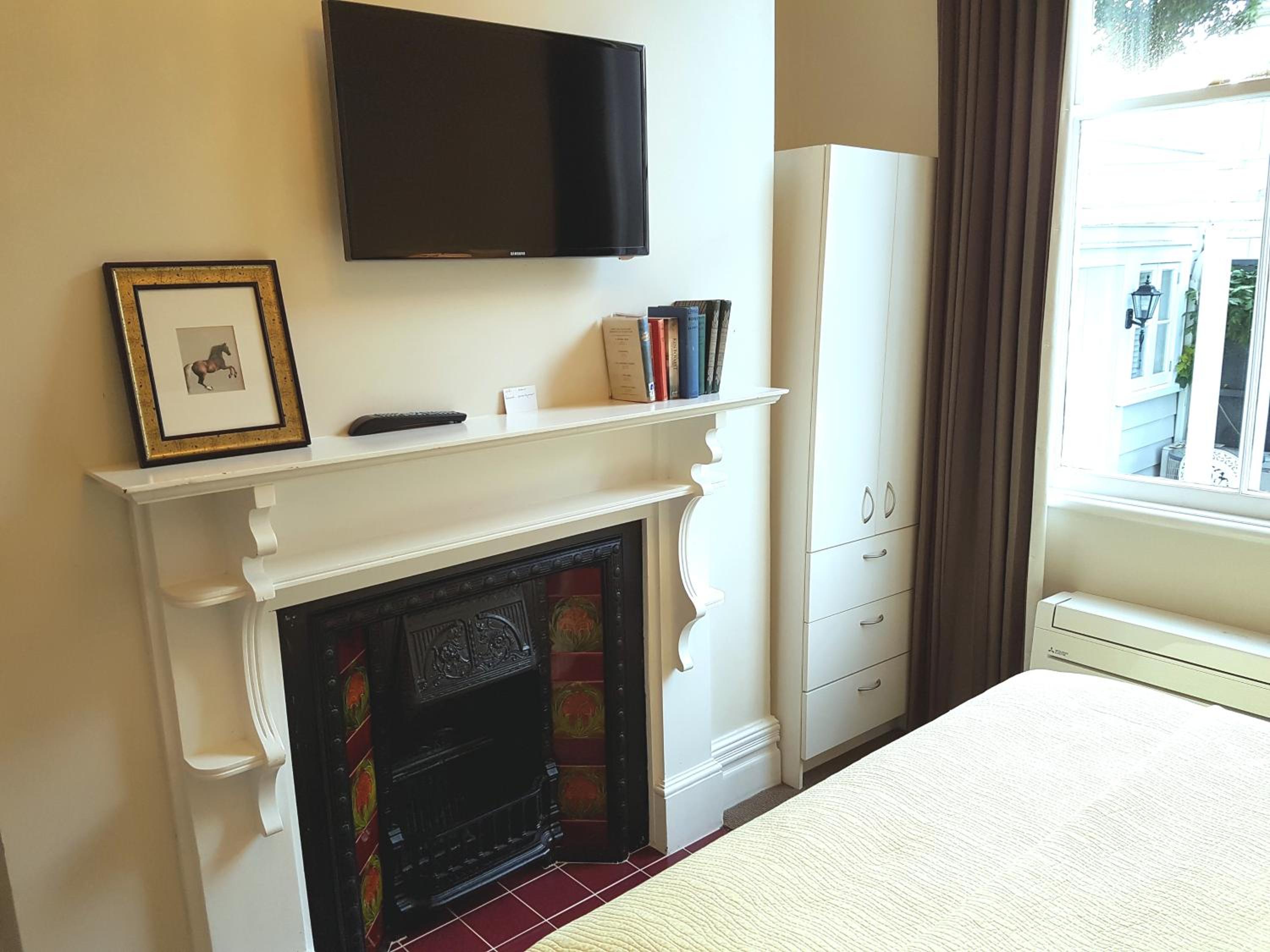 Ponsonby Manor