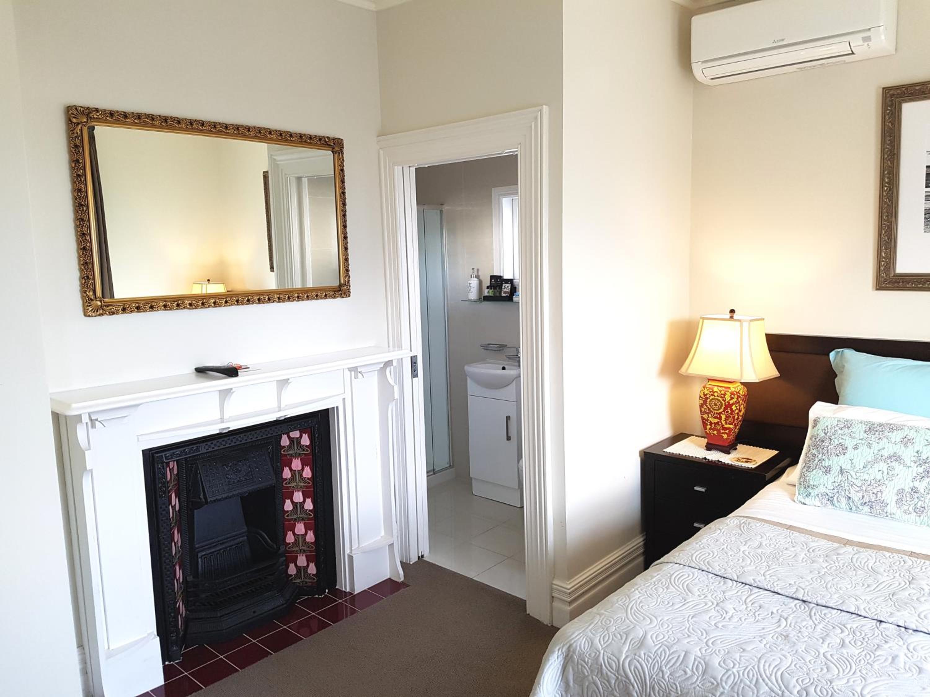 Ponsonby Manor