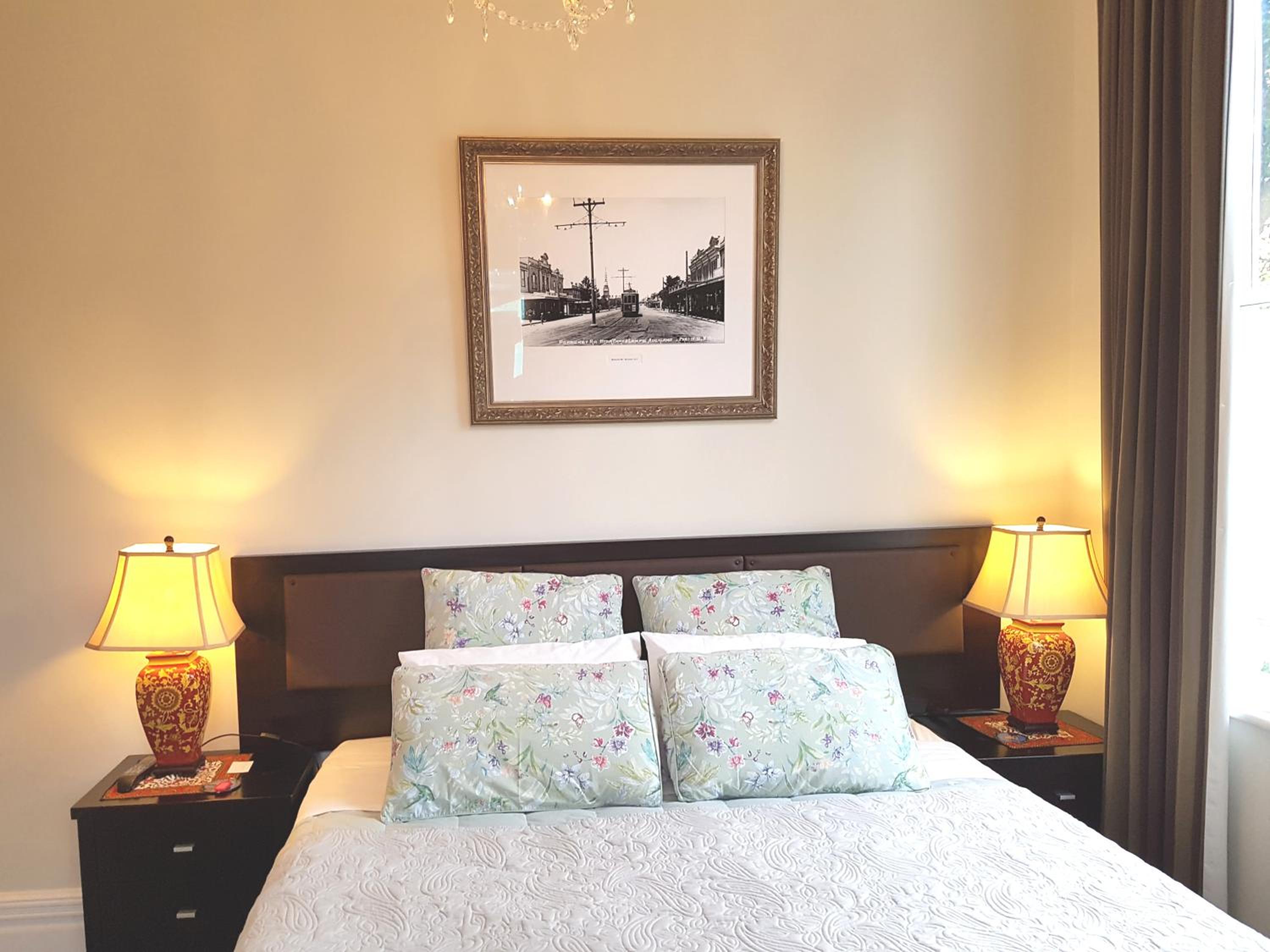 Ponsonby Manor