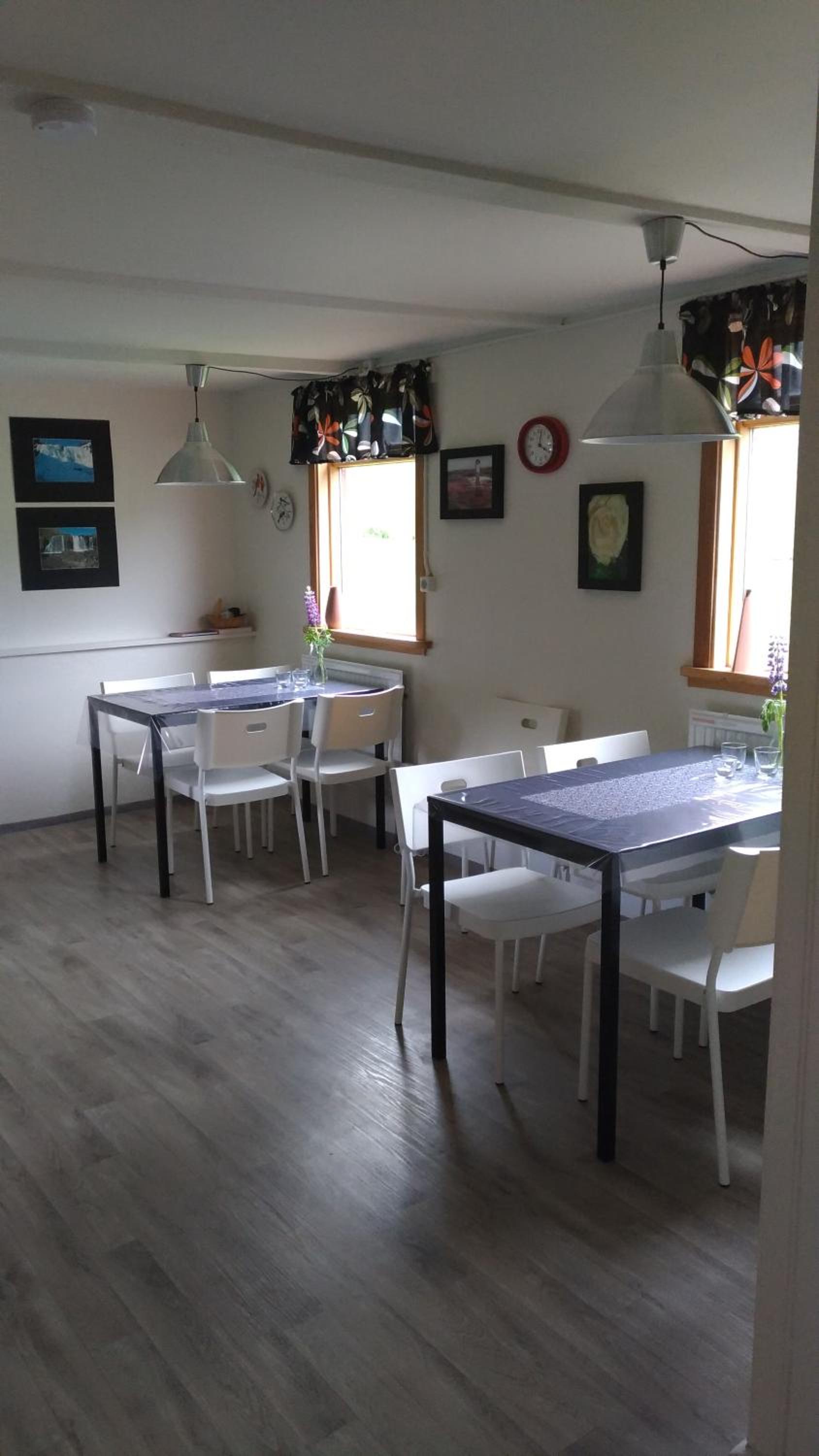 Fossardalur Guesthouse