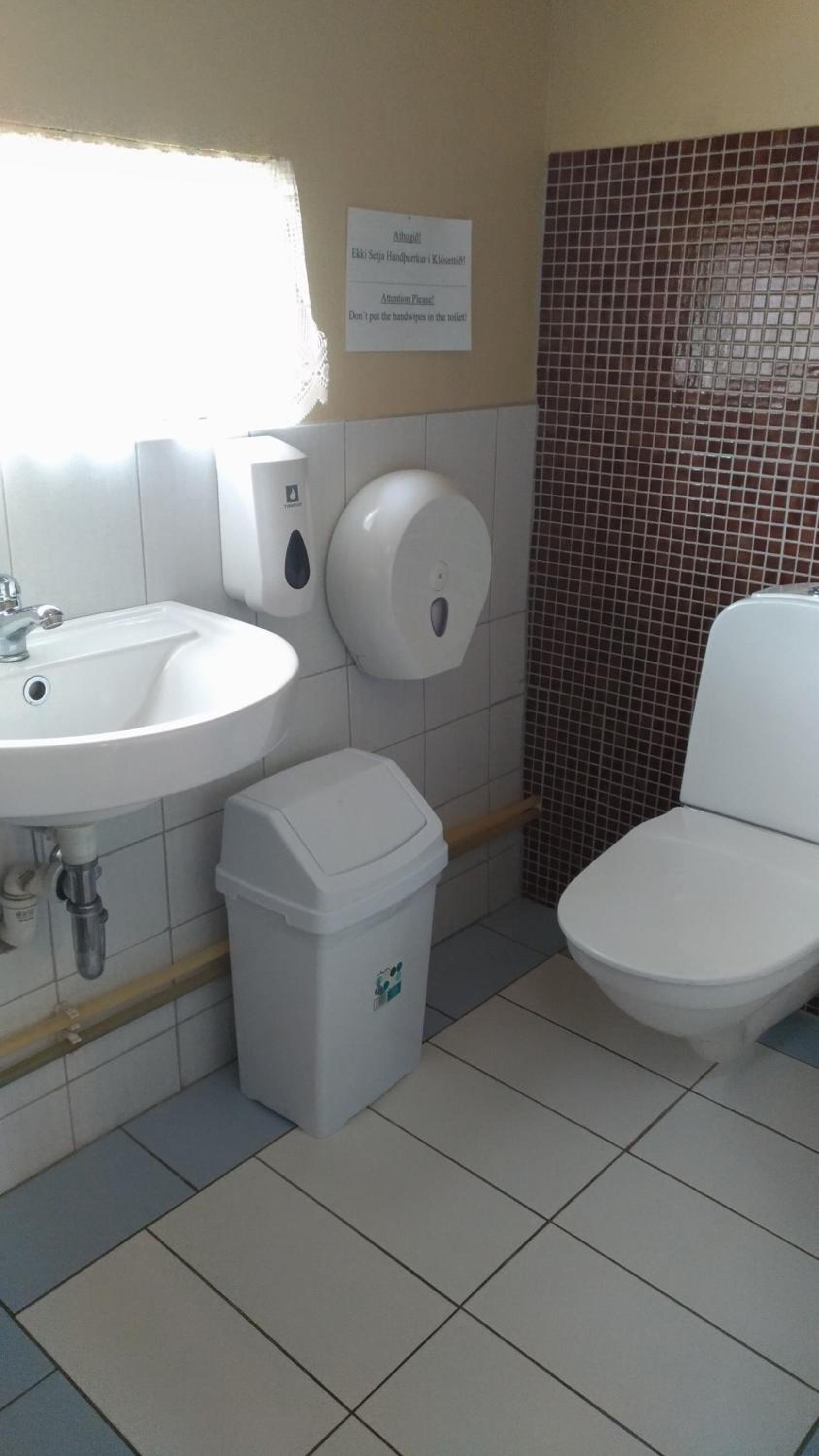 Fossardalur Guesthouse