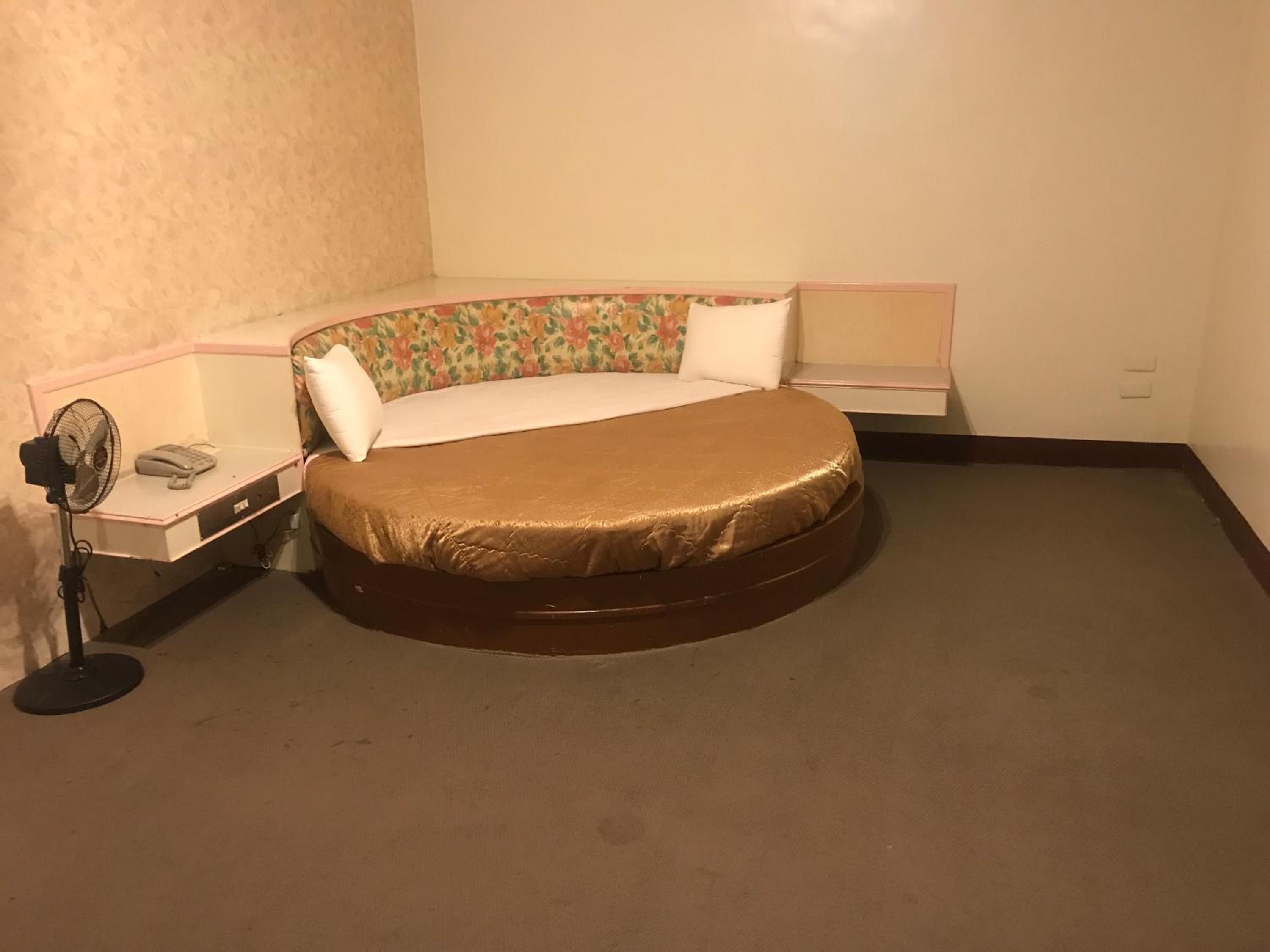 Photo 19