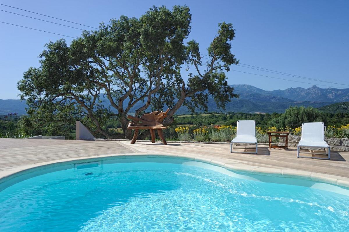 Les Villas de Petra Grossa view 5