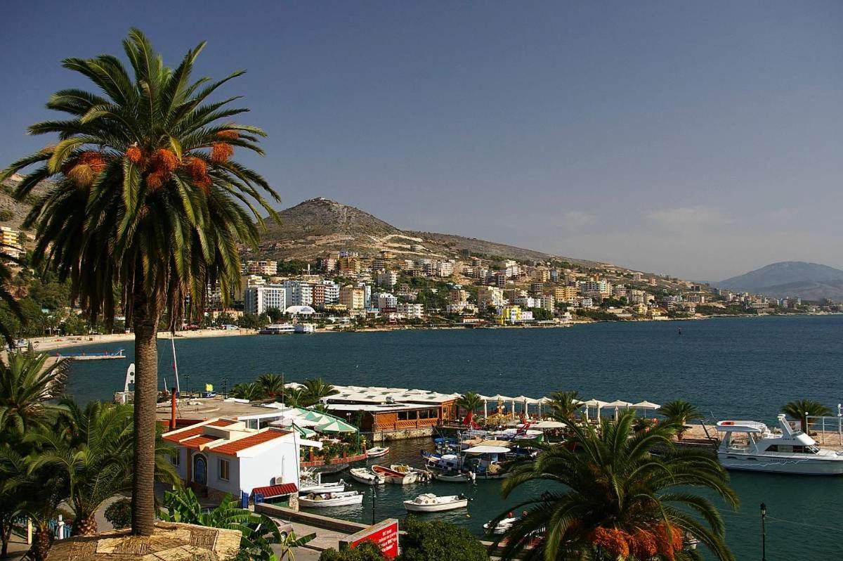 Beautifull Holiday Apartment Larisa