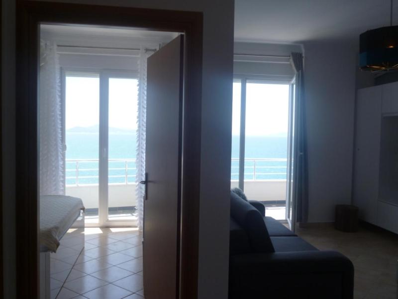 Beautifull Holiday Apartment Larisa