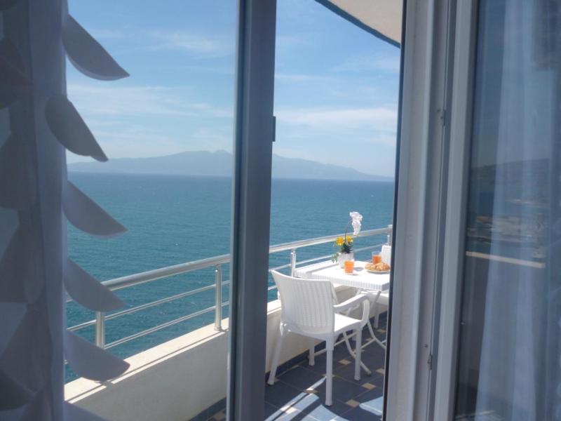 Beautifull Holiday Apartment Larisa