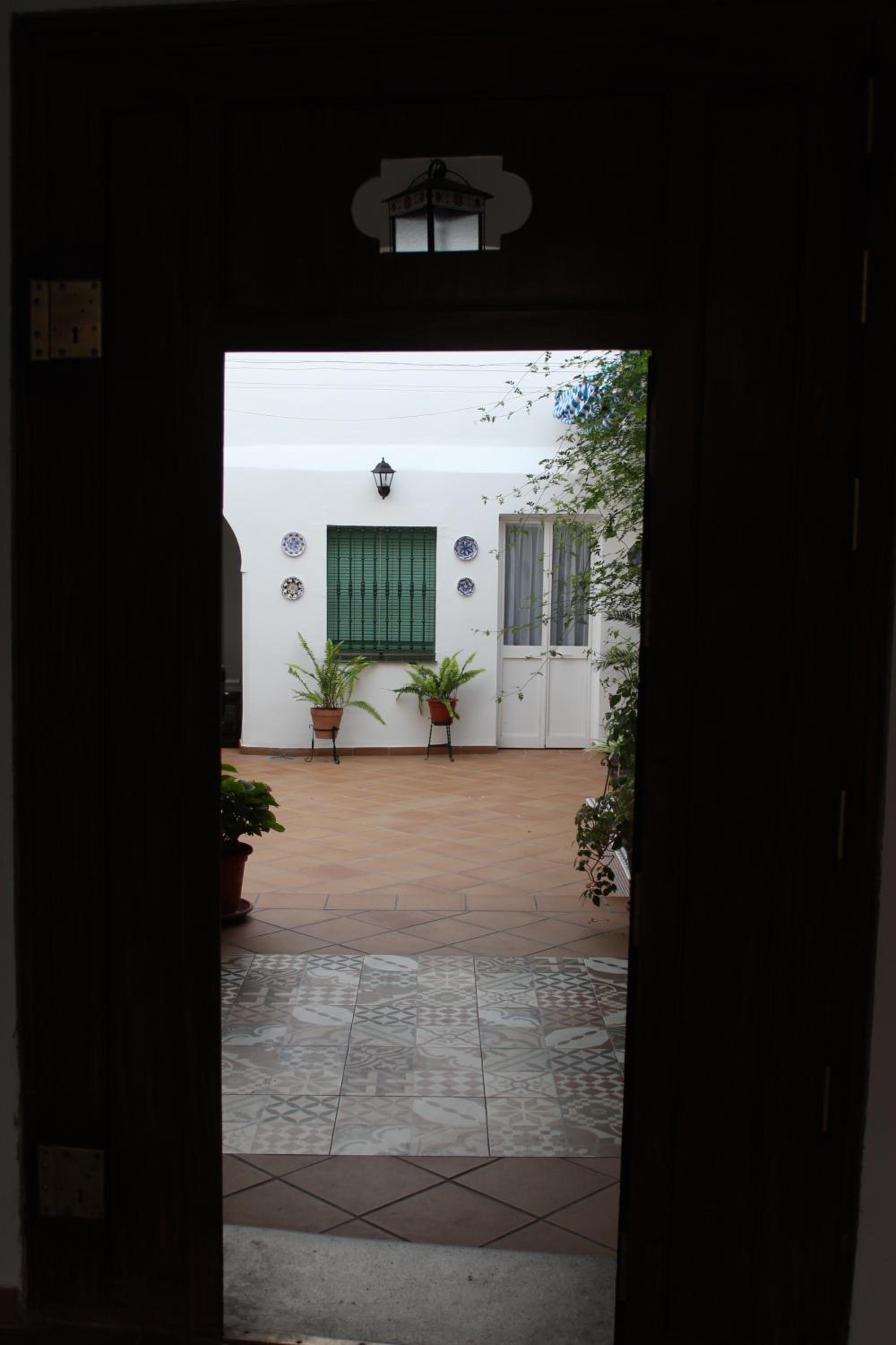 Apartamentos El Arco view 2