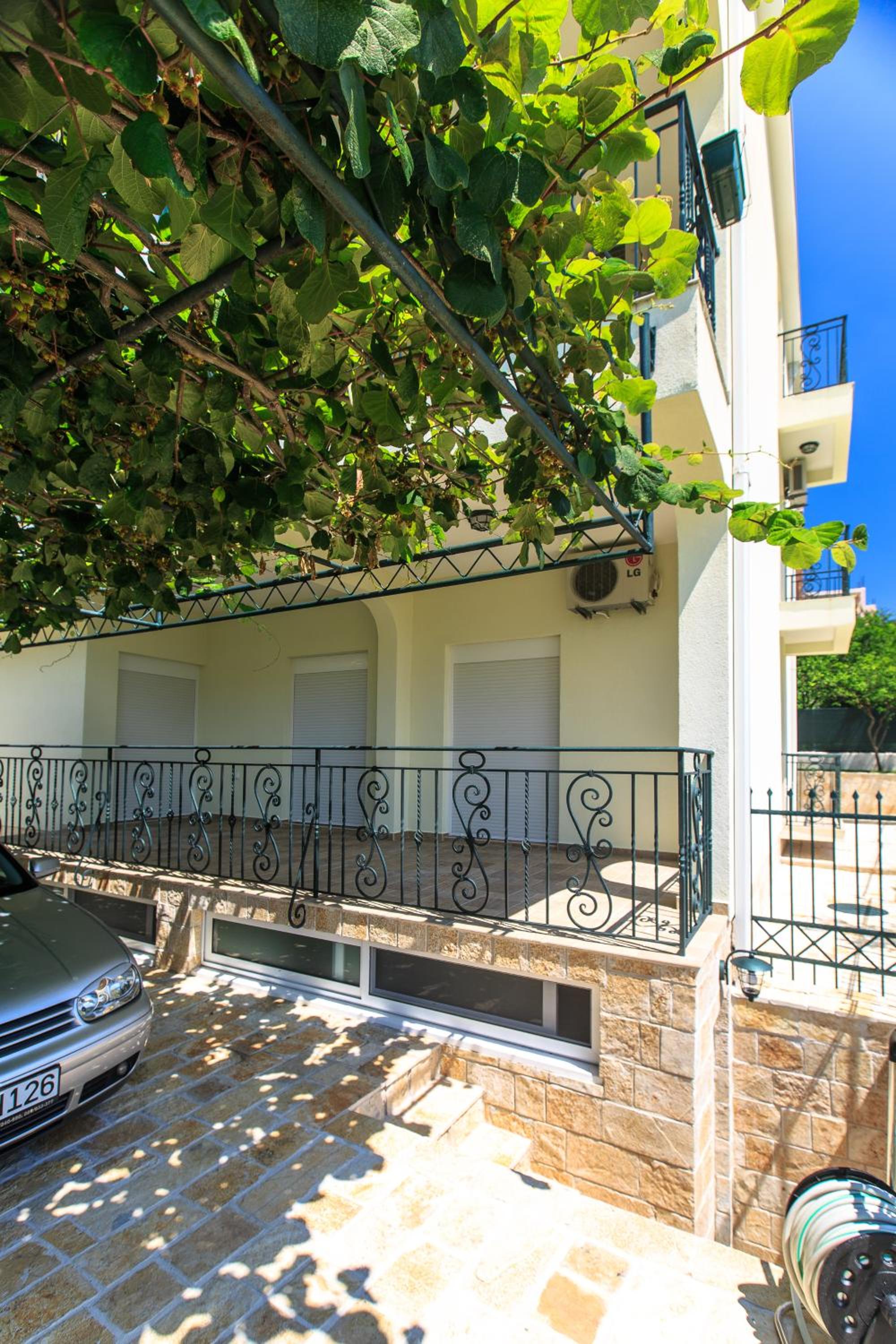 Apartments Aleksić