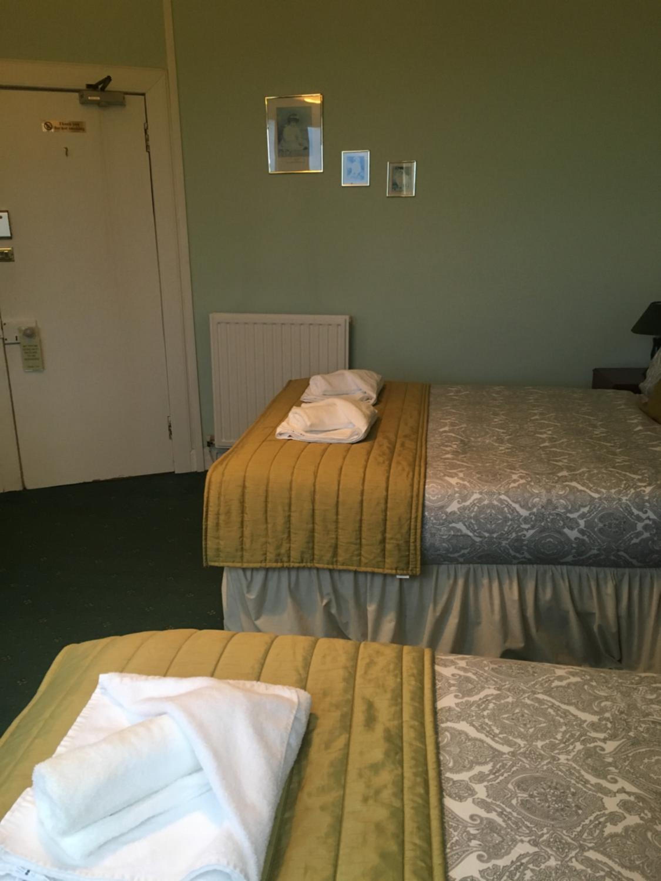 Airdenair Guest House