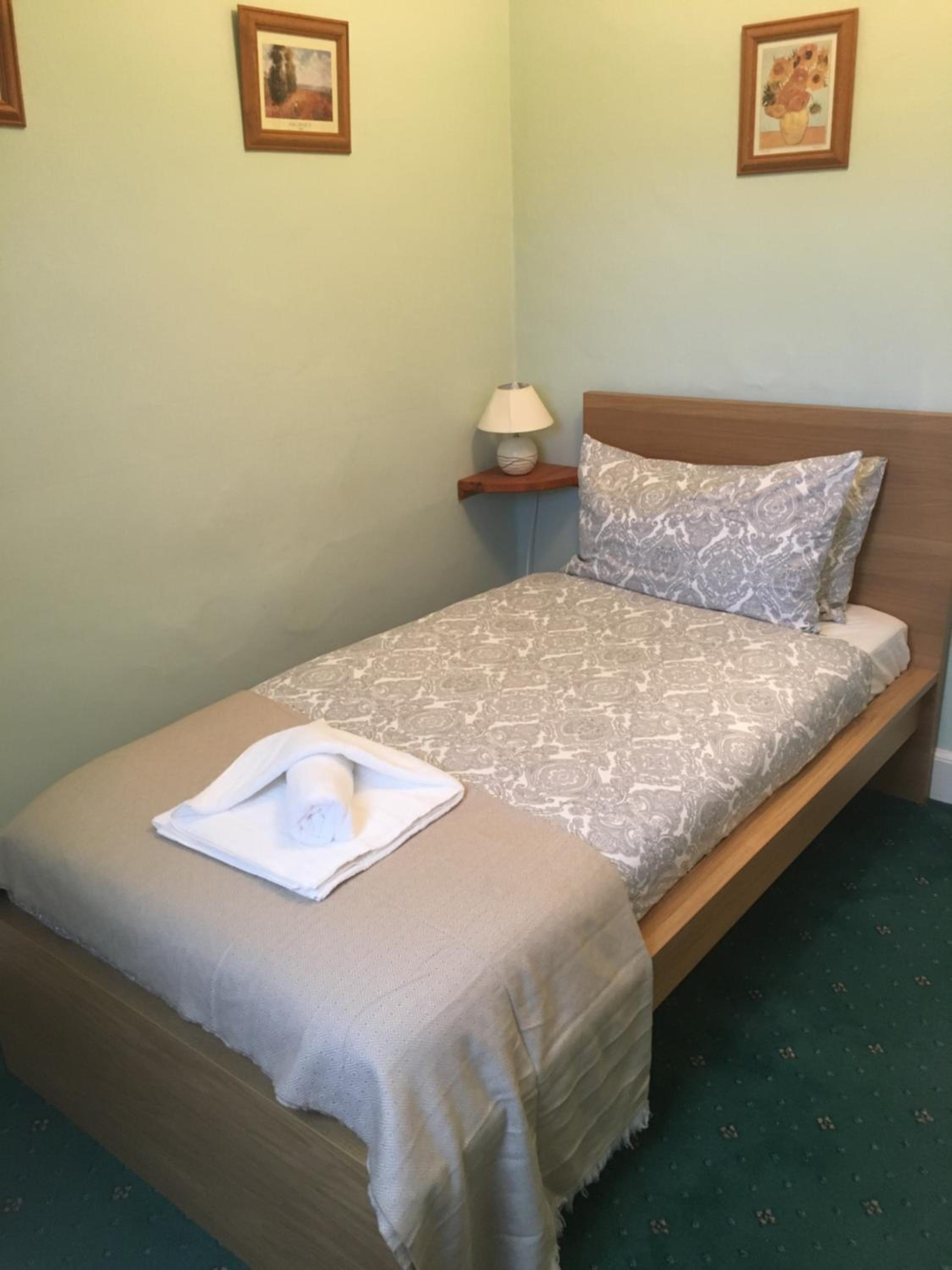 Airdenair Guest House