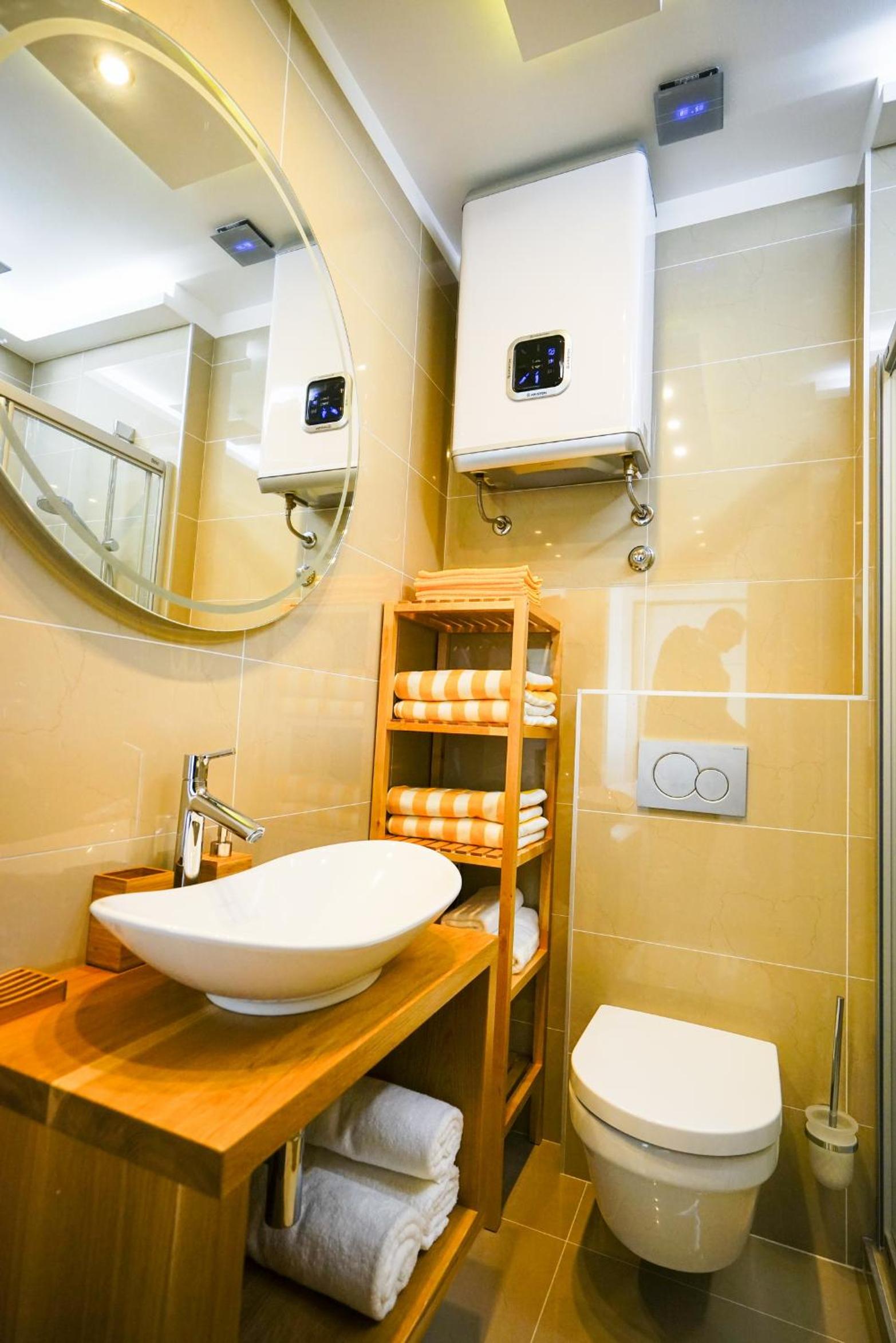 Destino City Apartments by Belmont Realty