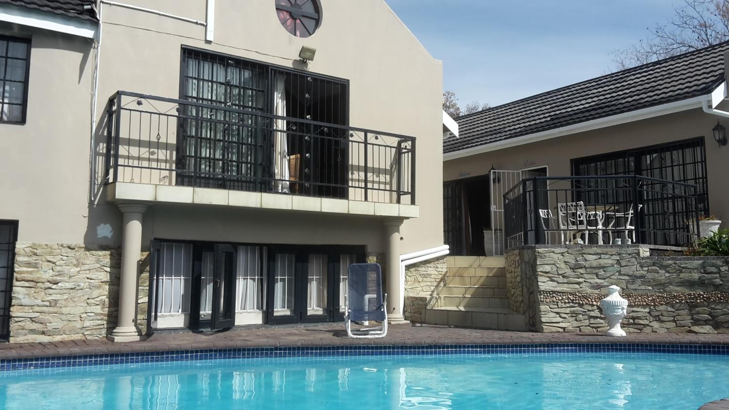 Muco Guest House