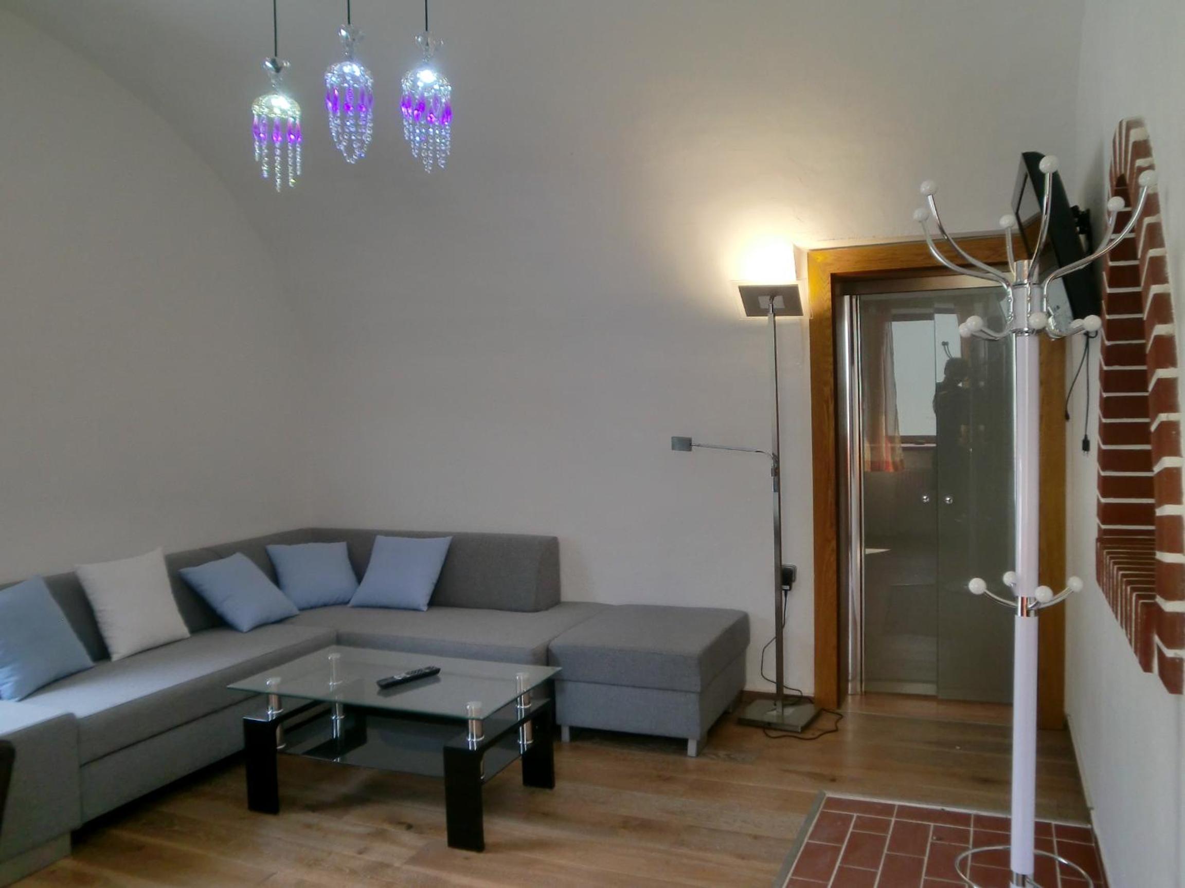 Garten- & Loggia-Appartement HERRENHAUS
