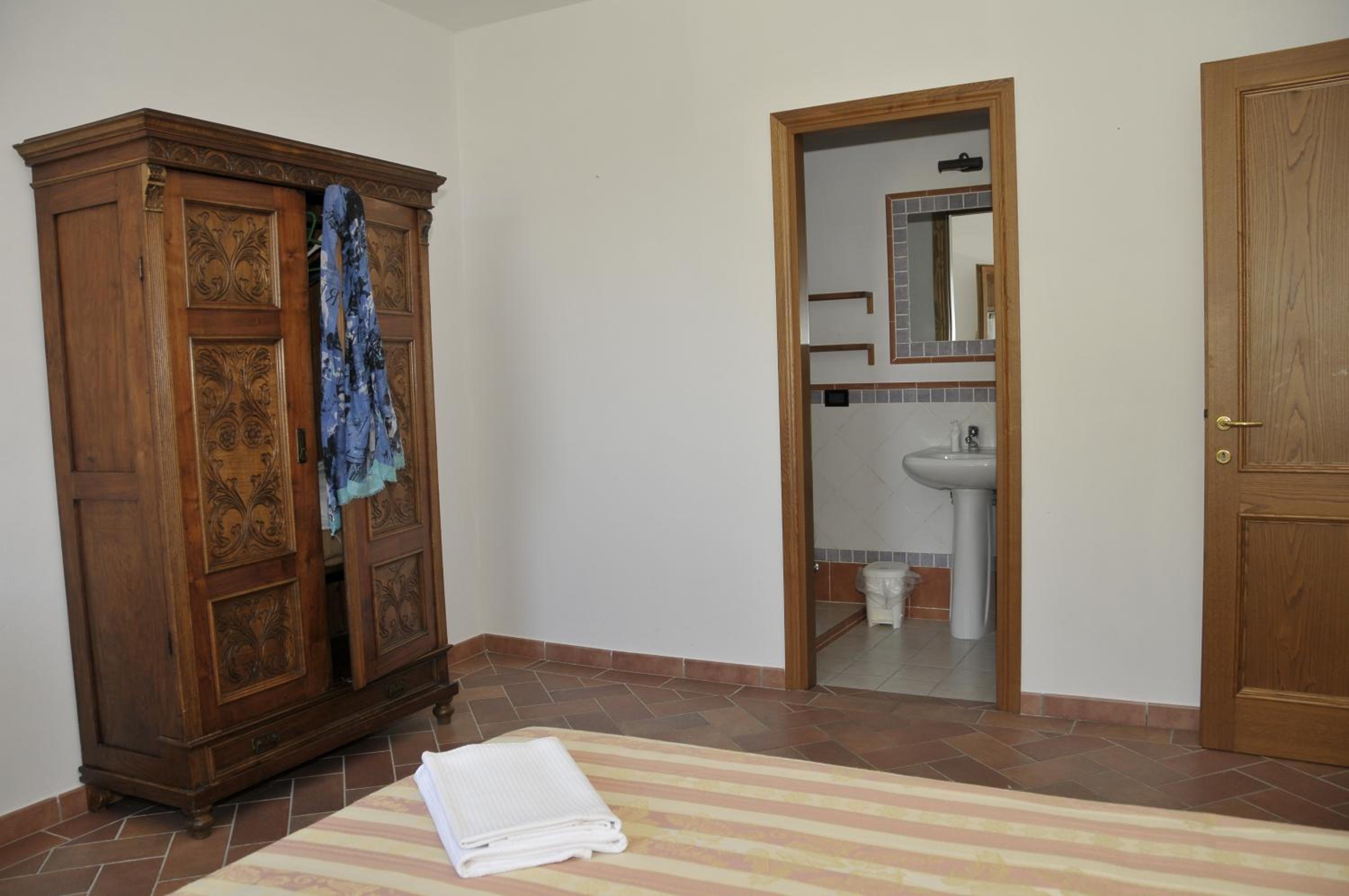 Photo 27