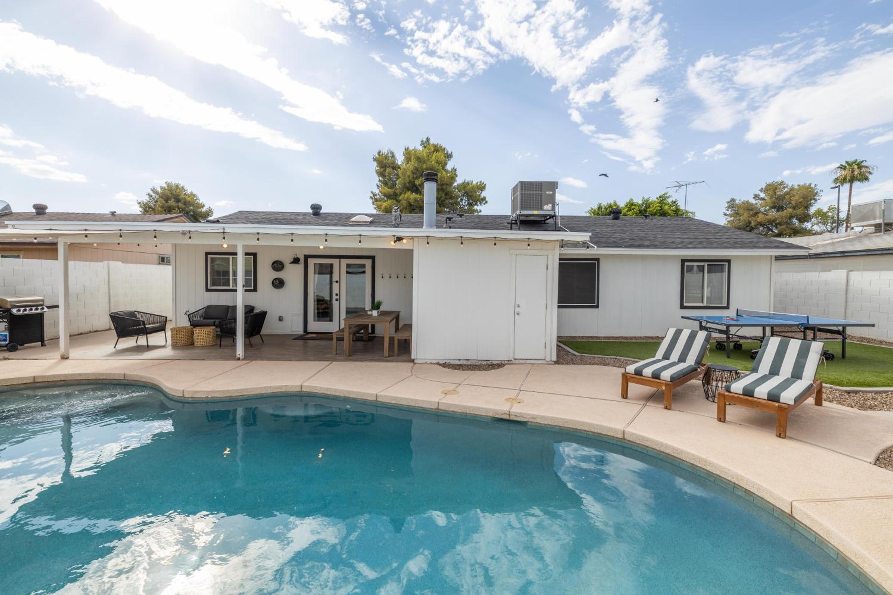 Gilbert East Laurel