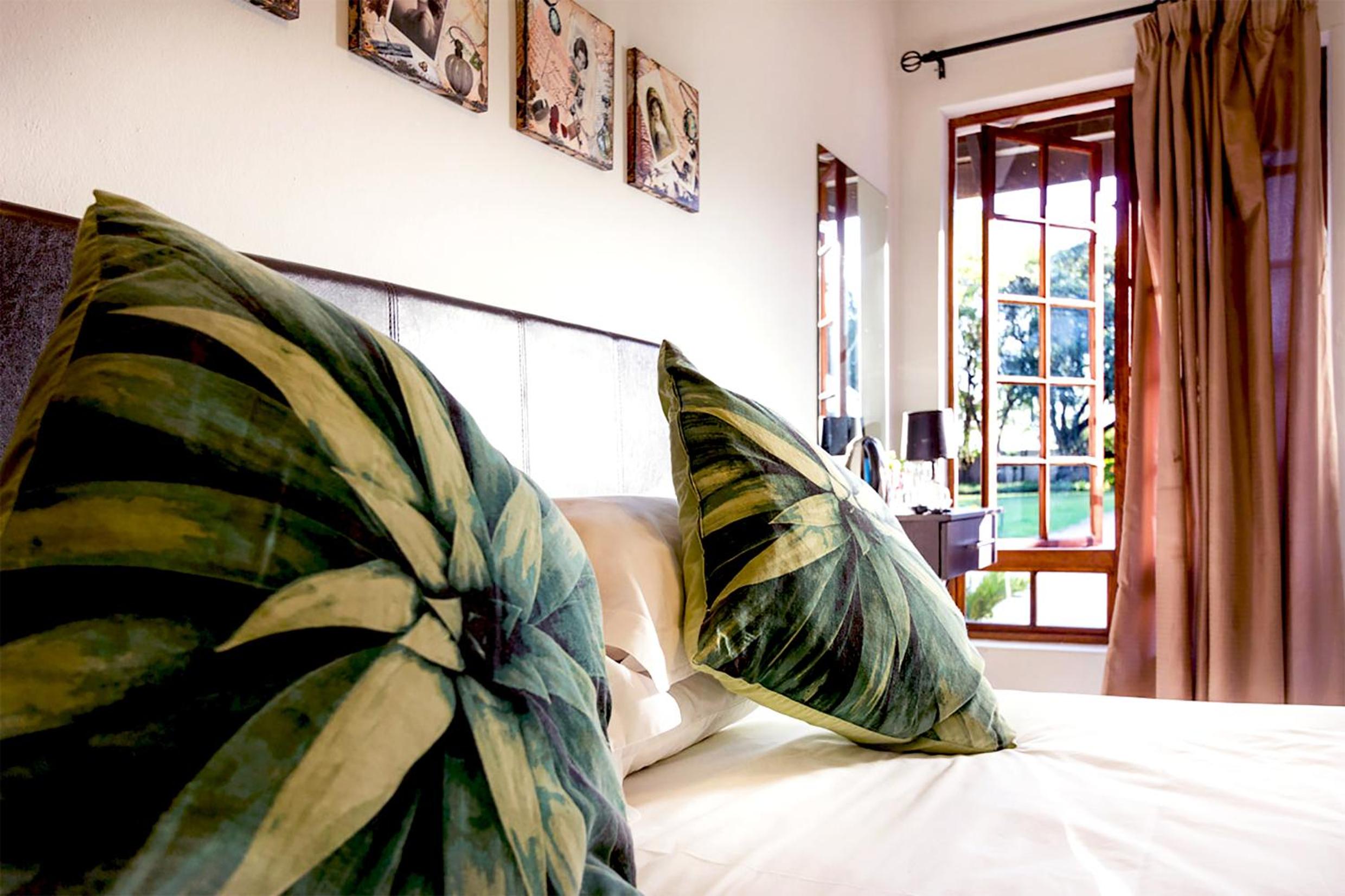 OR Tambo Guest House