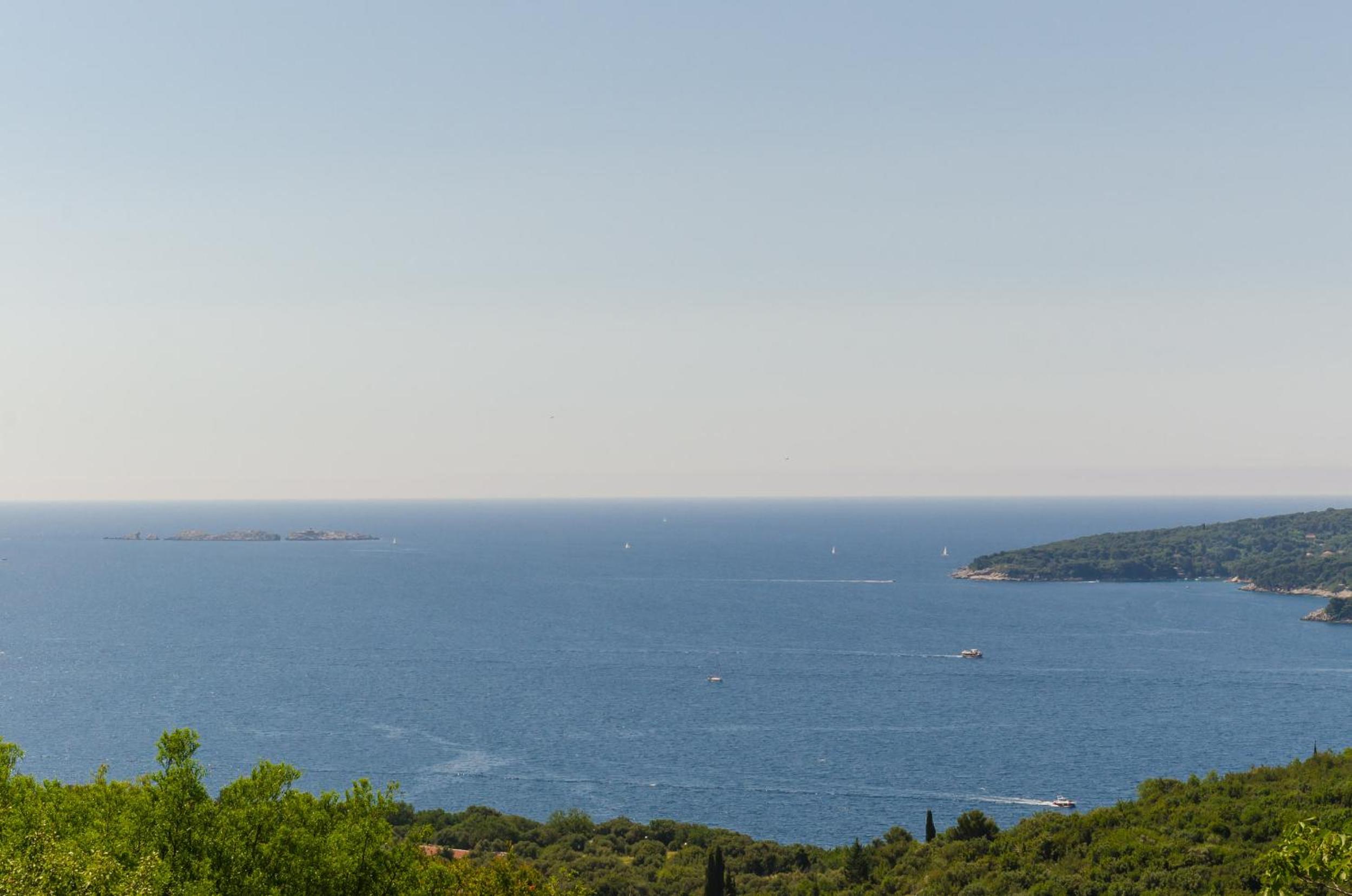 Apartment & Rooms Savonari view 2