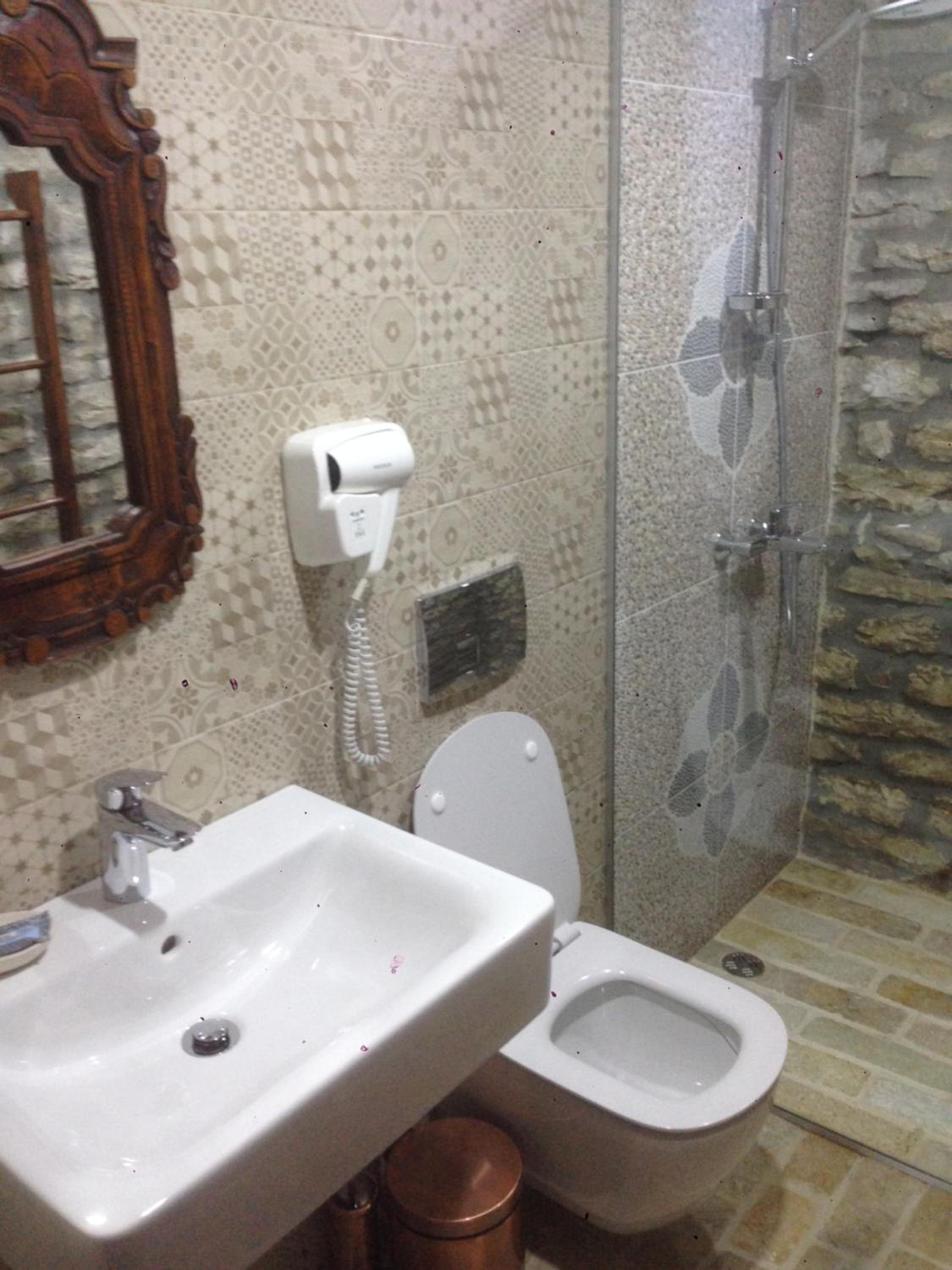 Konaku Guest house