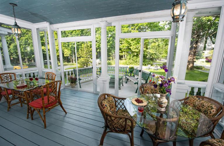 Anne's White Columns Inn
