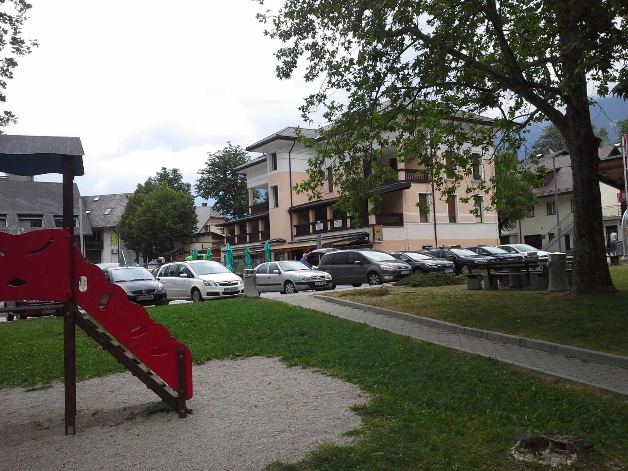 Photo 43
