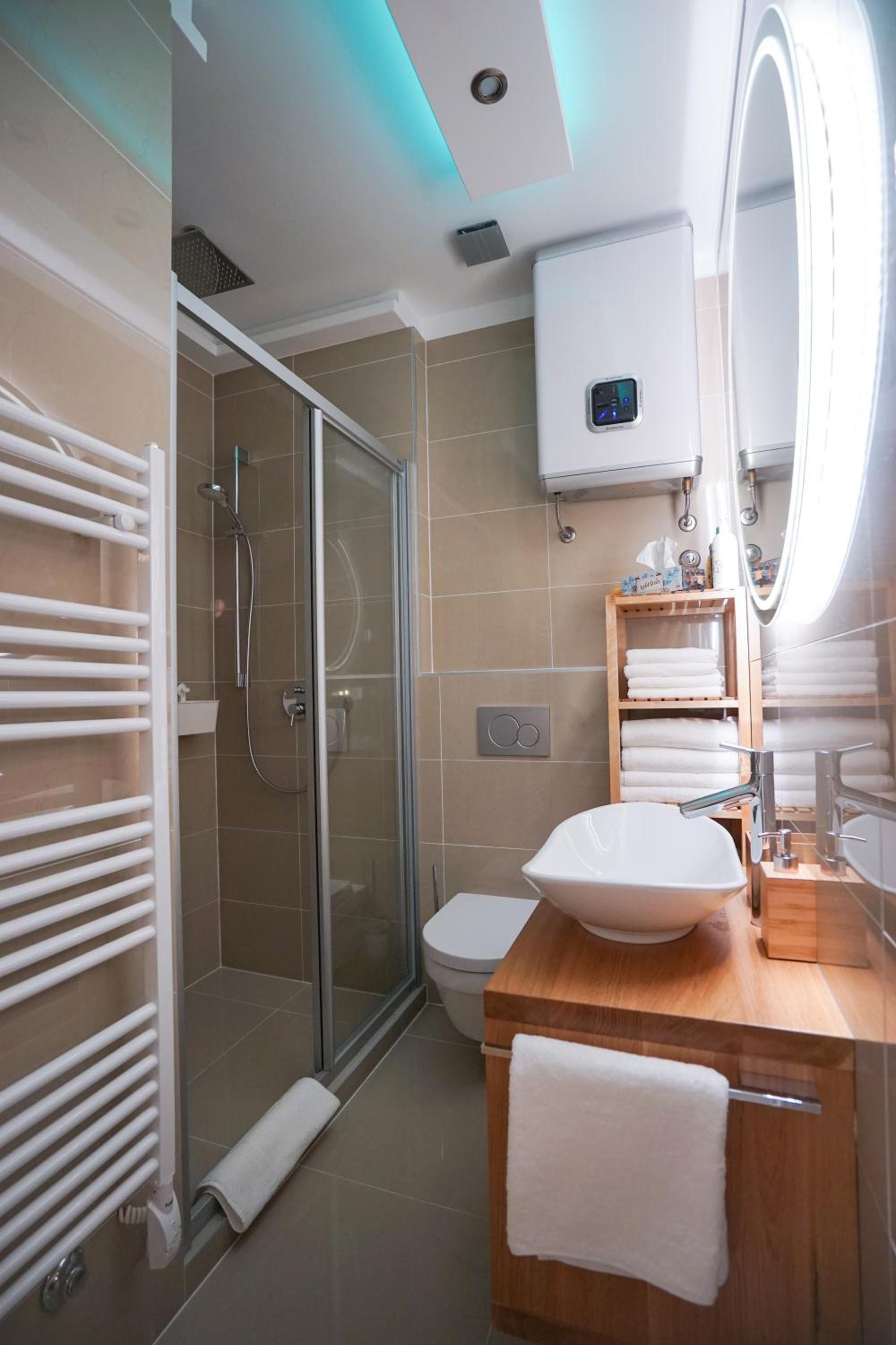 Destino City Apartments by Belmont Realty