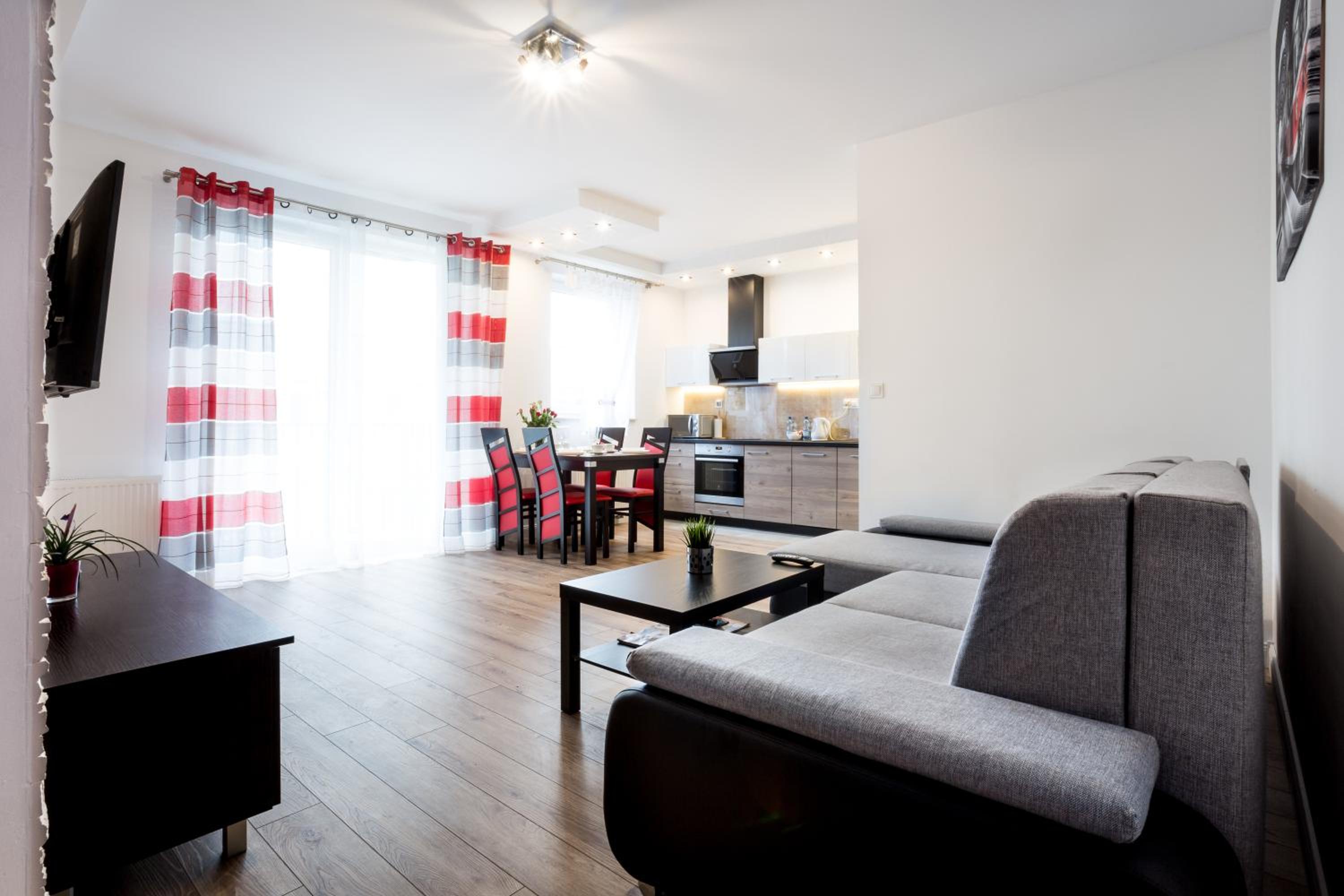 Julia Apartments by Livermo Air Conditioning view 3