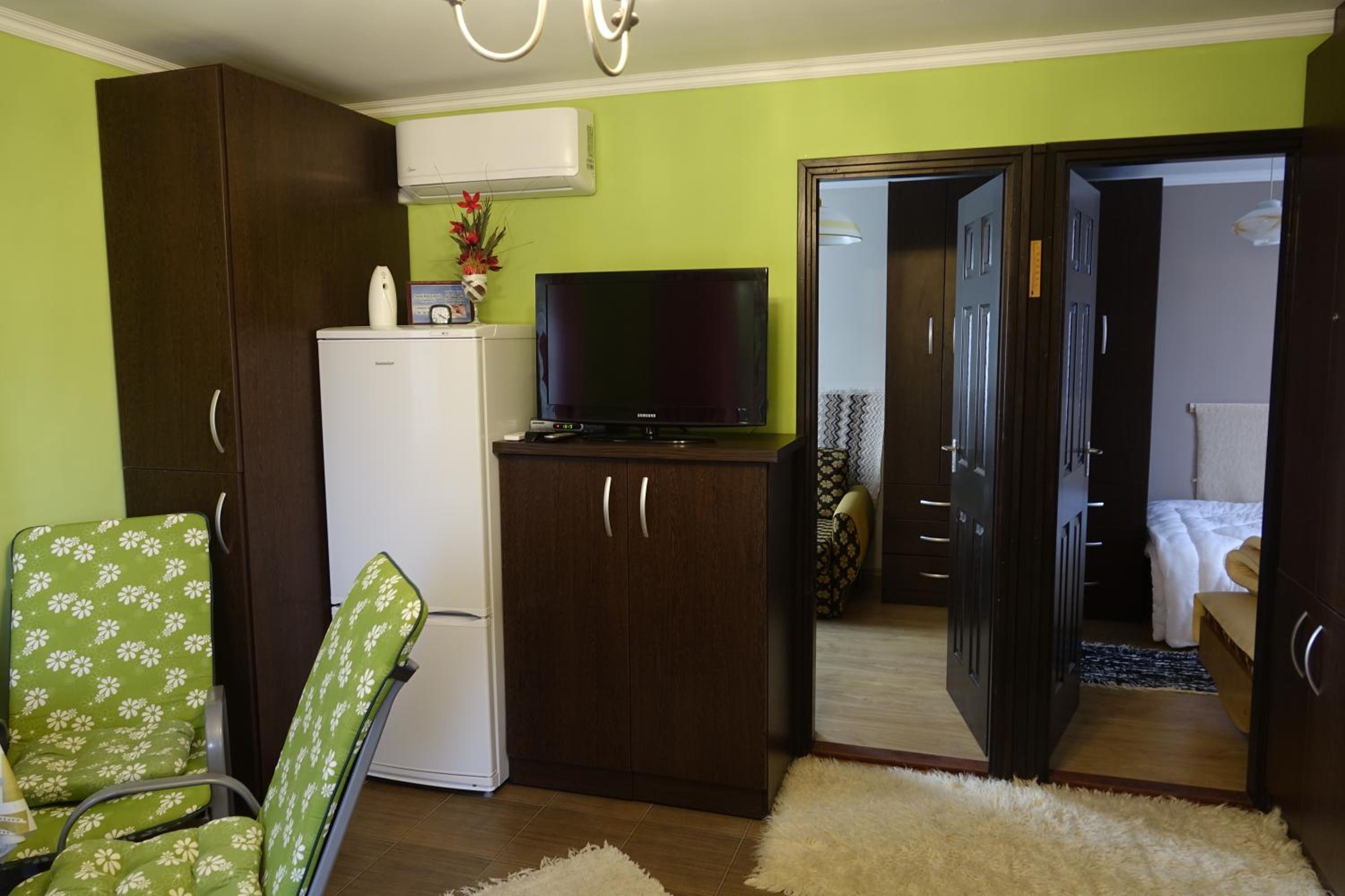 Mesteri Apartman view 3