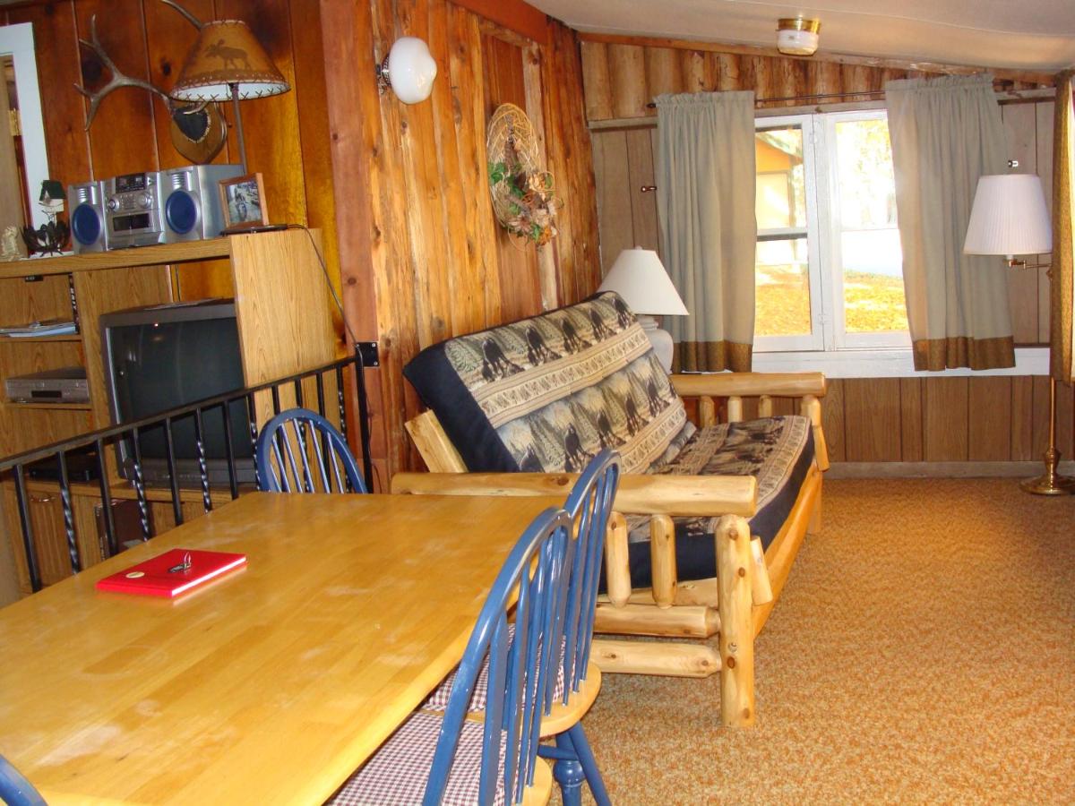 Perch Inn Cabin view 3