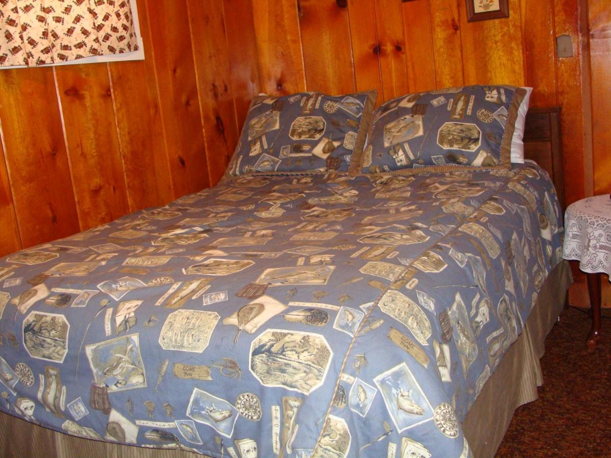 Perch Inn Cabin view 4