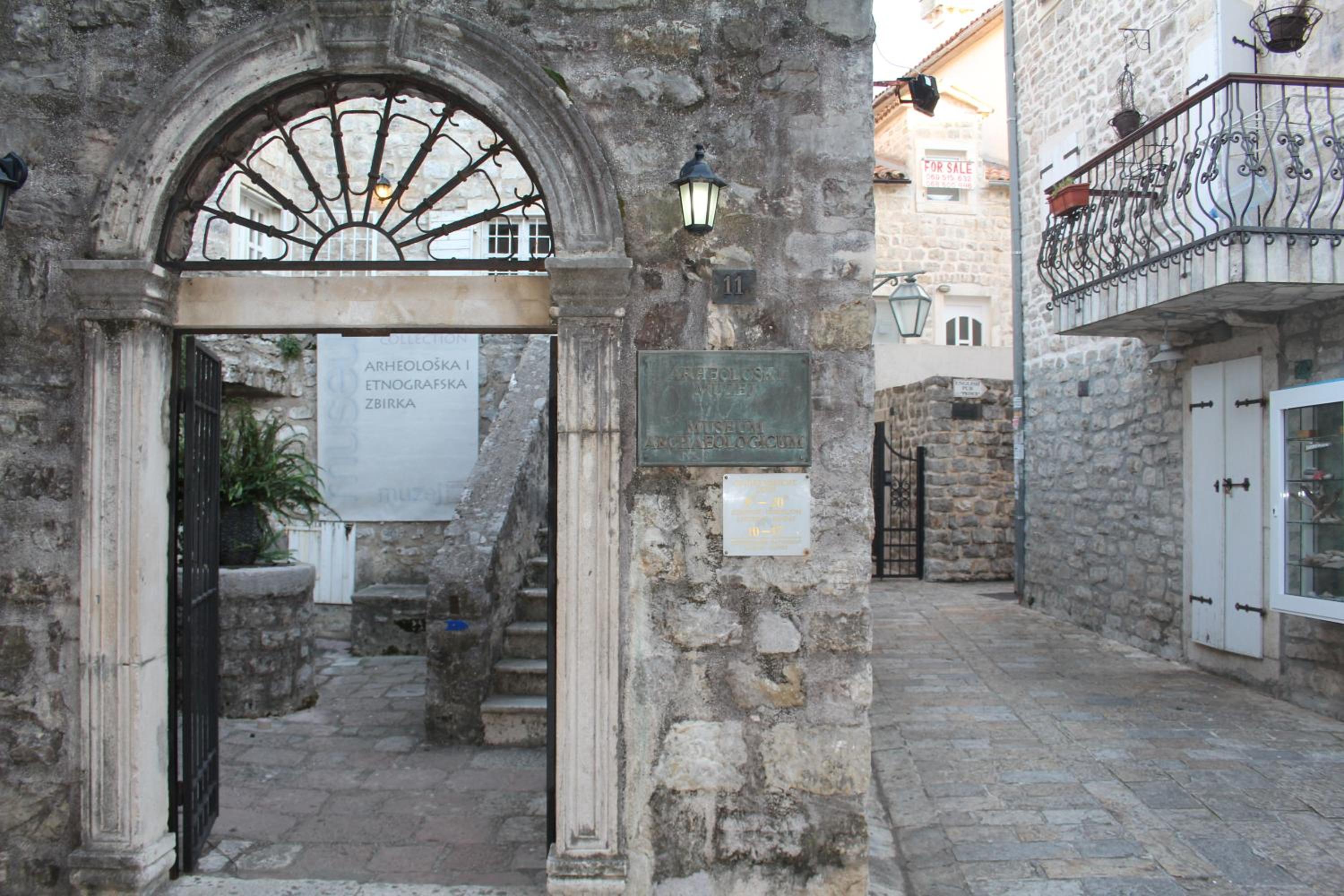 Photo 63