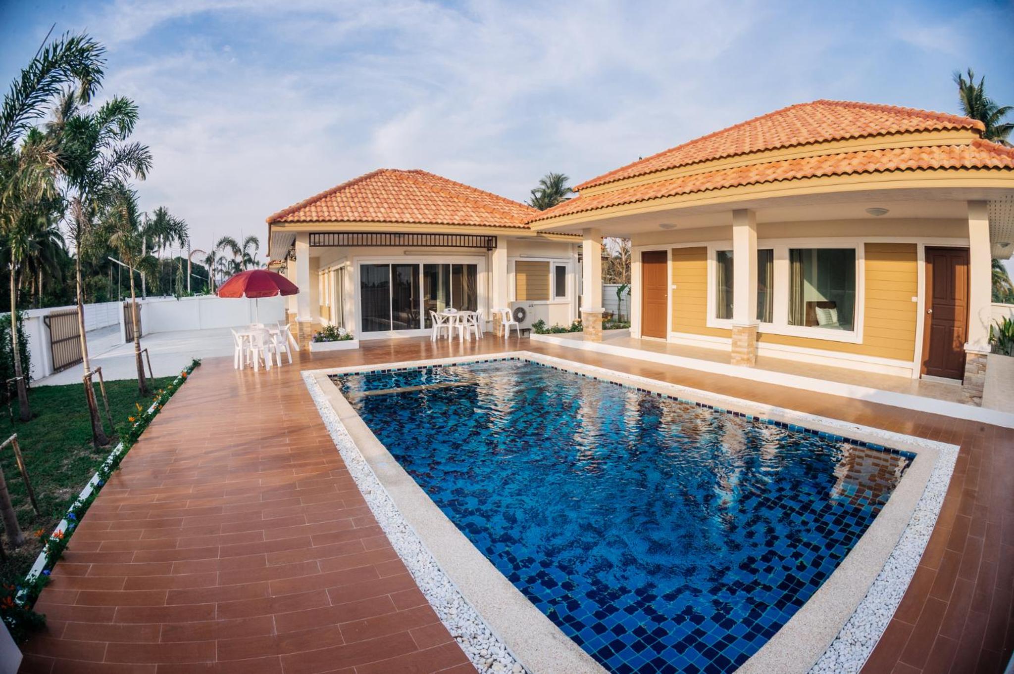 Hotel The Legacy Huahin Pool Villa - Image 1