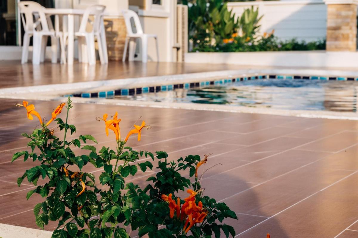 The Legacy Huahin Pool Villa
