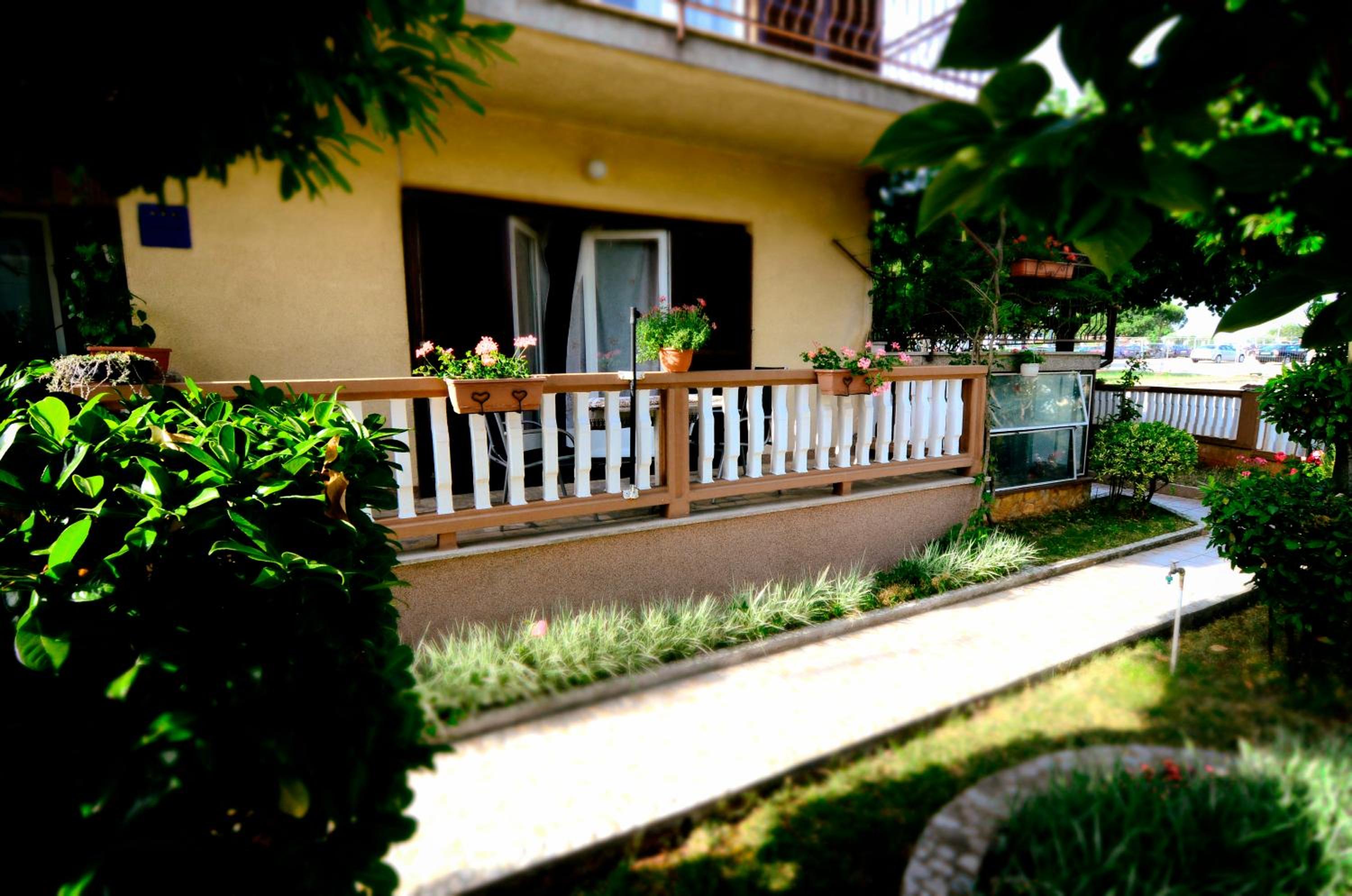 Apartment Darja by Rent Istria