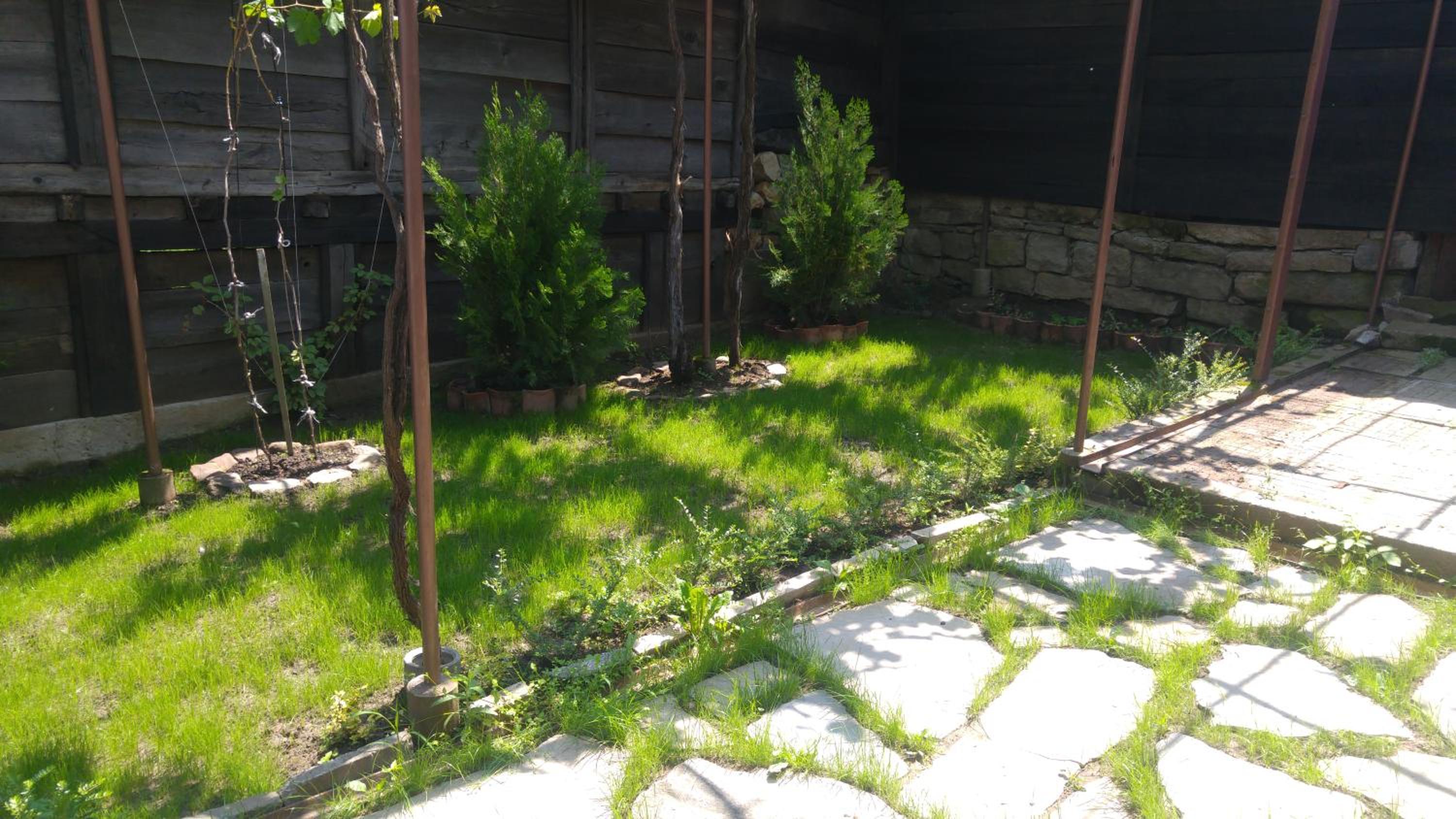 Guest House Strumena
