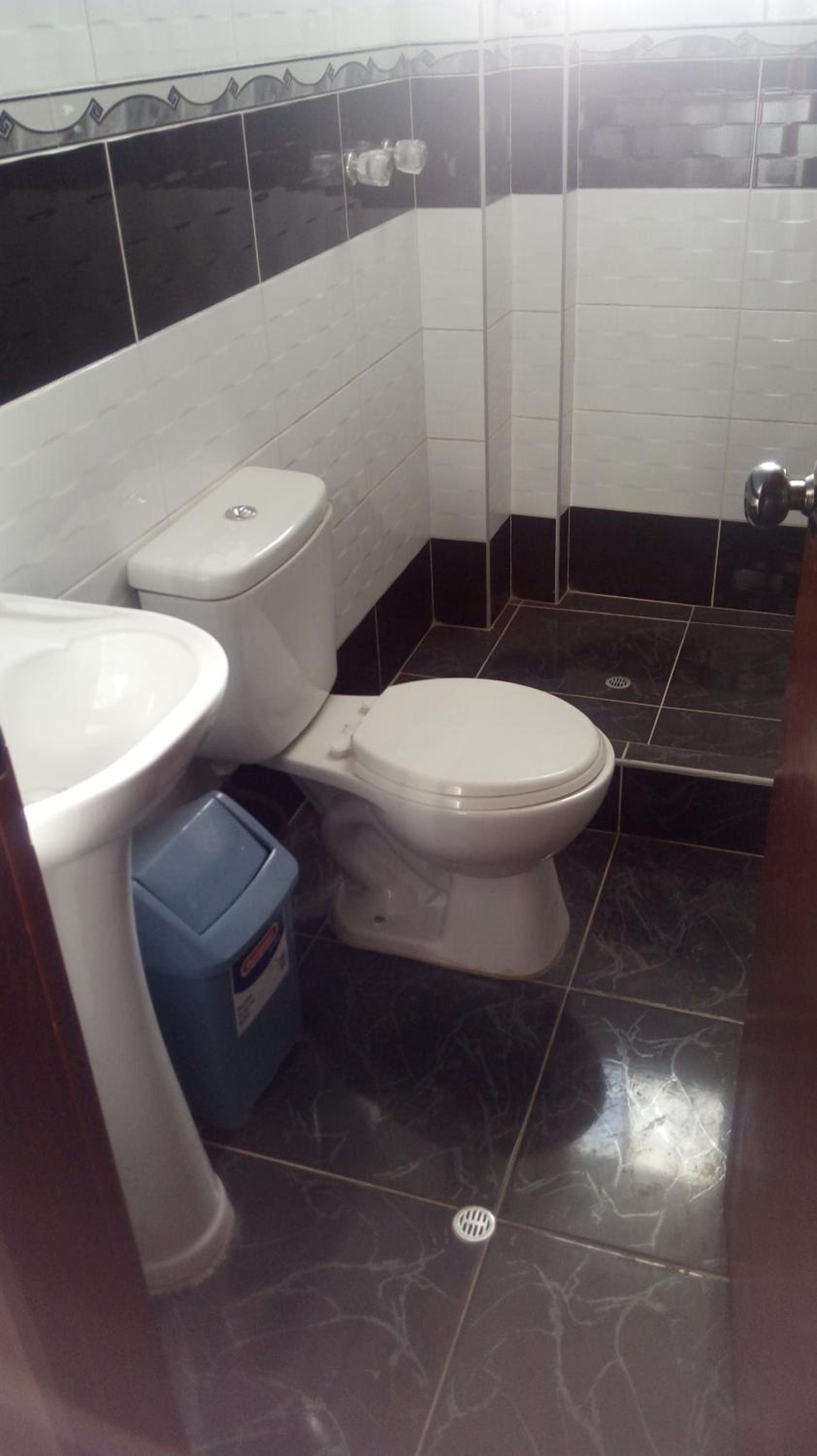Hostal INTIS UTAWA Inn